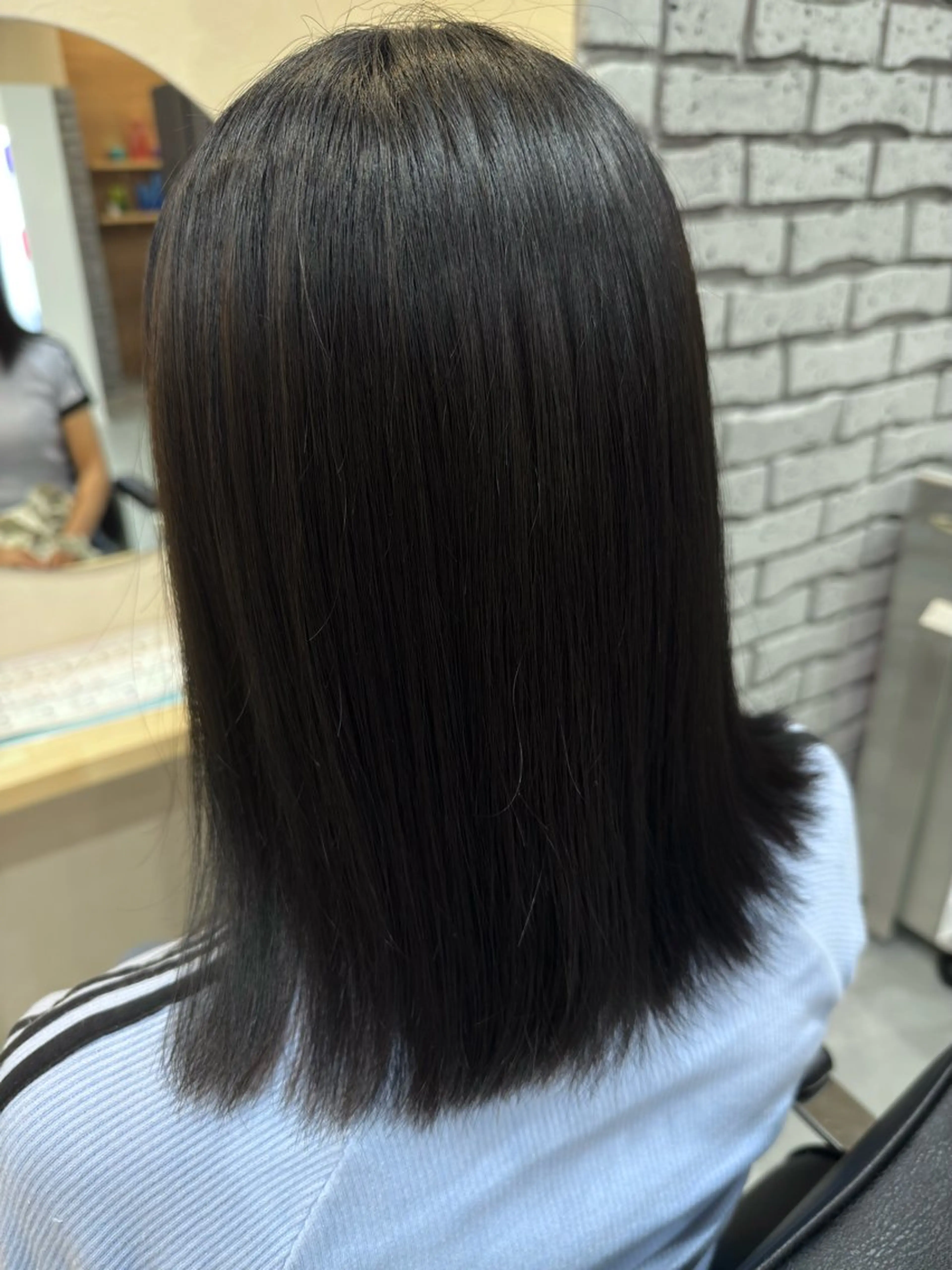 ミディアム ボブ 髪質改善 似合わせカット トリートメント ✨艶髪ストレート✨ ✨透明感カラー✨のヘアスタイル