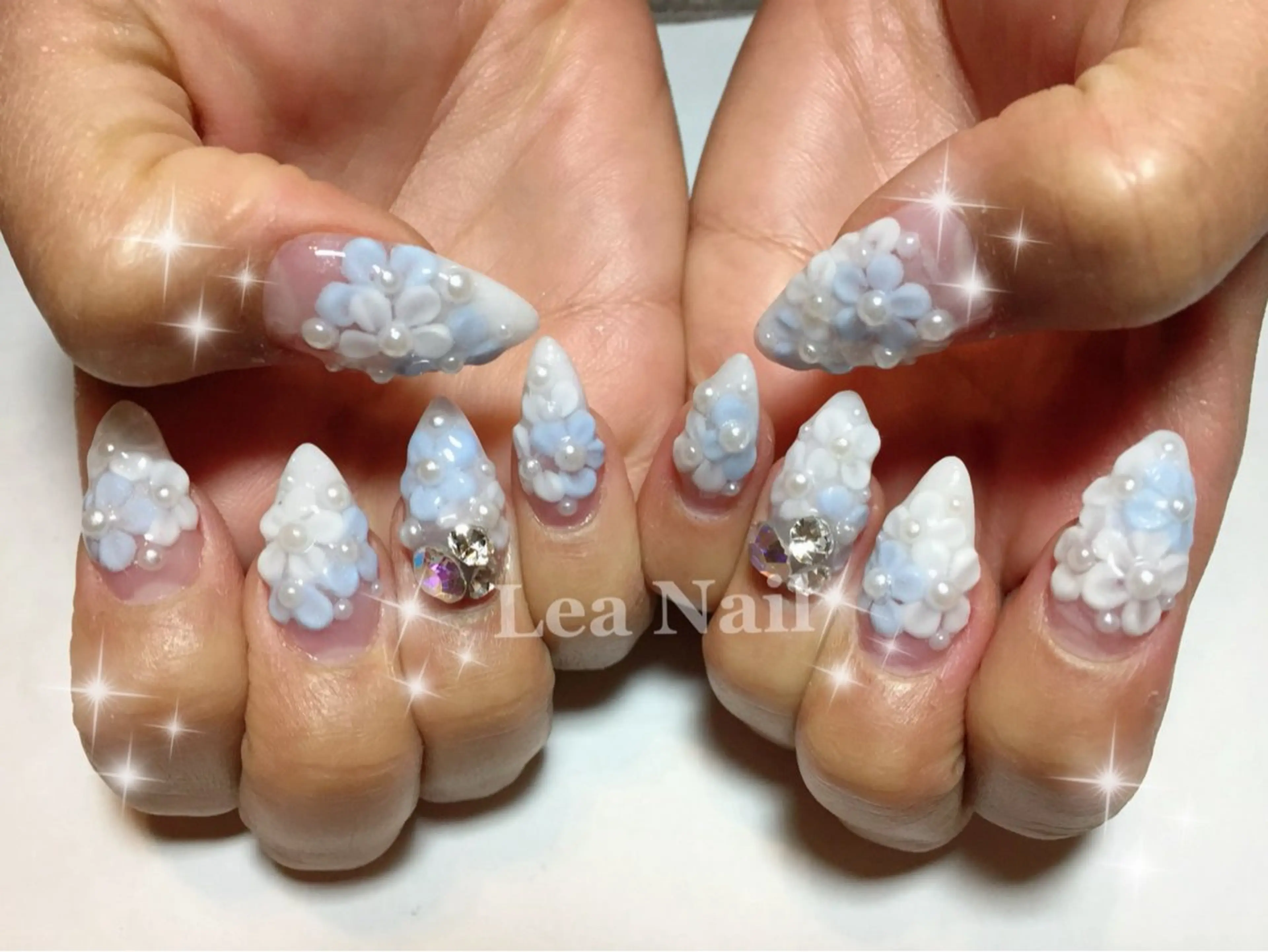 ネイル フラワーネイル 持ち込み ブライダルネイル ハンドネイル Lea Nailのネイルデザイン