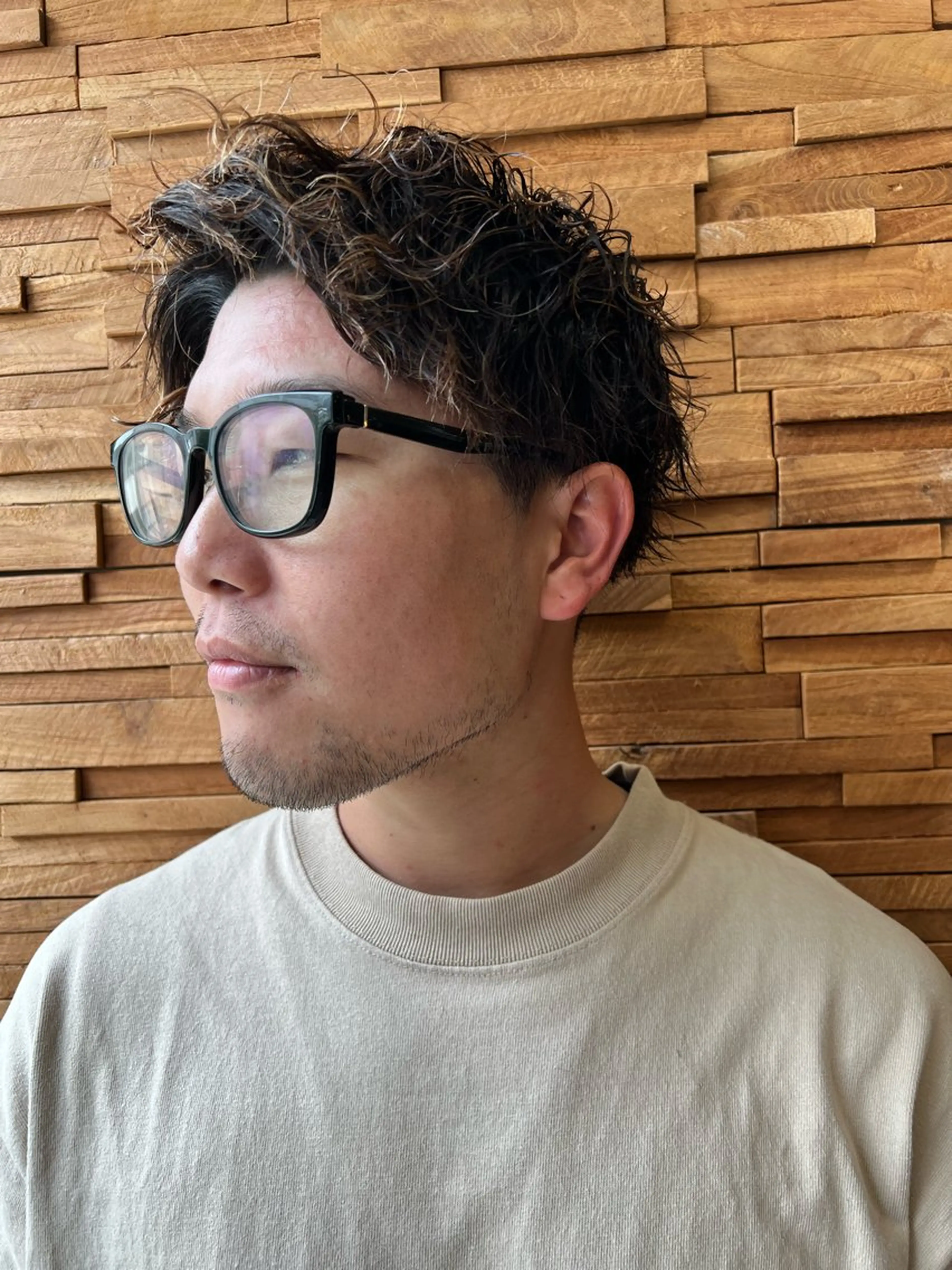 パーマ メンズ メンズパーマ スパイラルパーマ カット パーマ little  porto所属・透明感・艶感 小坂隼斗のヘアスタイル