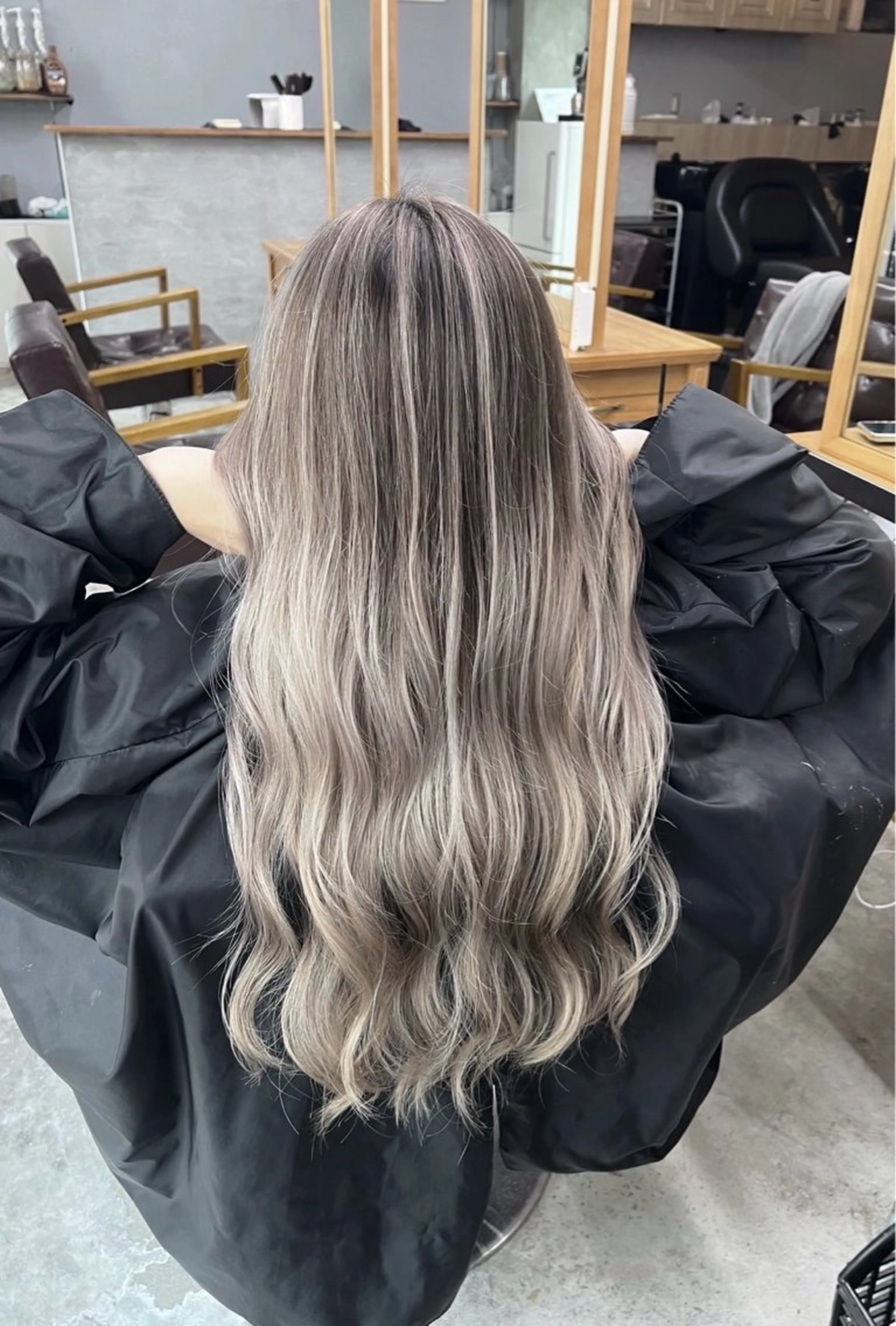 ロング カラー バレイヤージュ レイヤーカット ヘアカラー トリートメント ROBIN所属・指名数No.1 /NAOYAのヘアスタイル