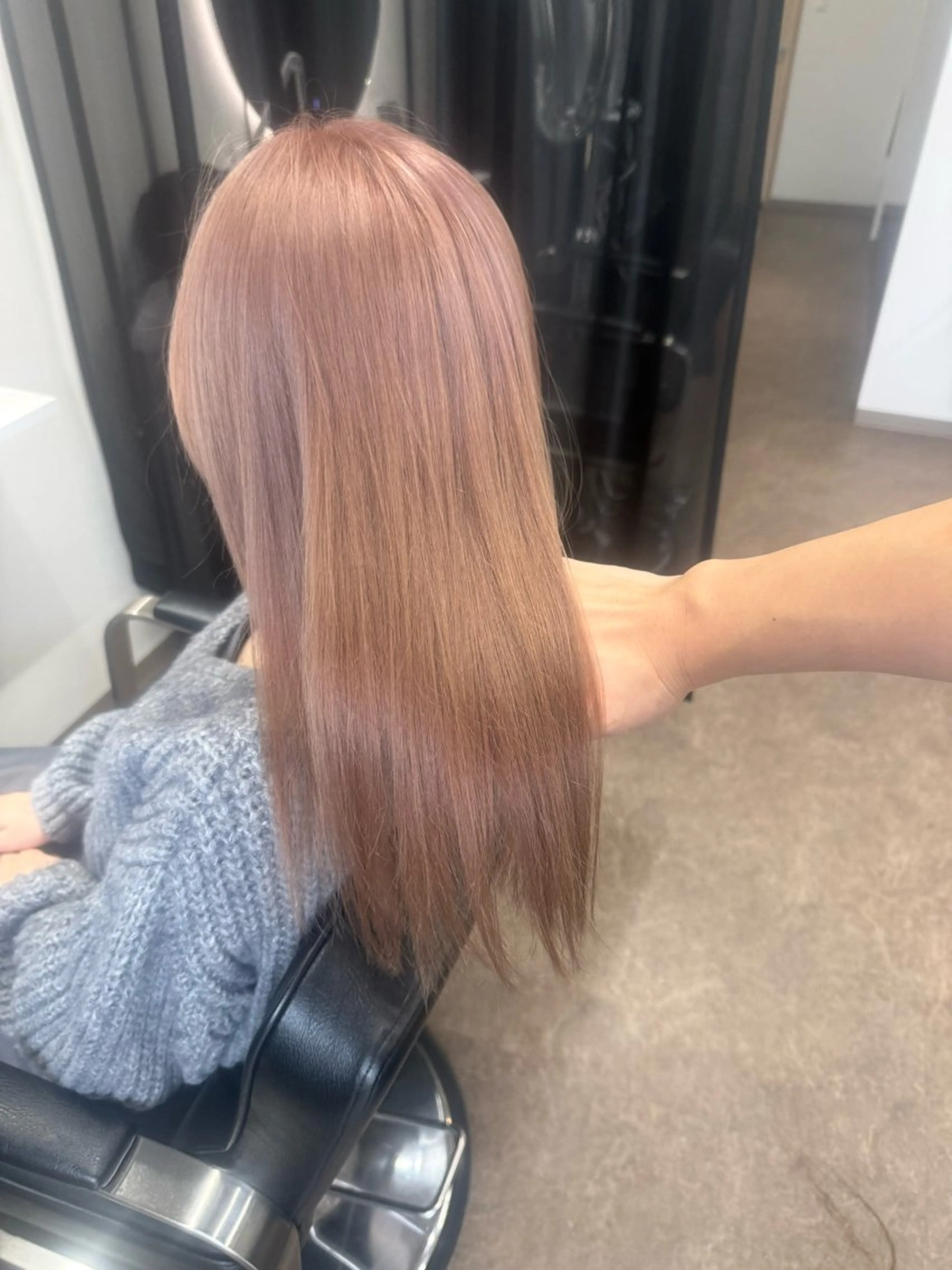 セミロング ヘアカラー Licol所属・12月期間限定 クーポンありリコルのヘアスタイル