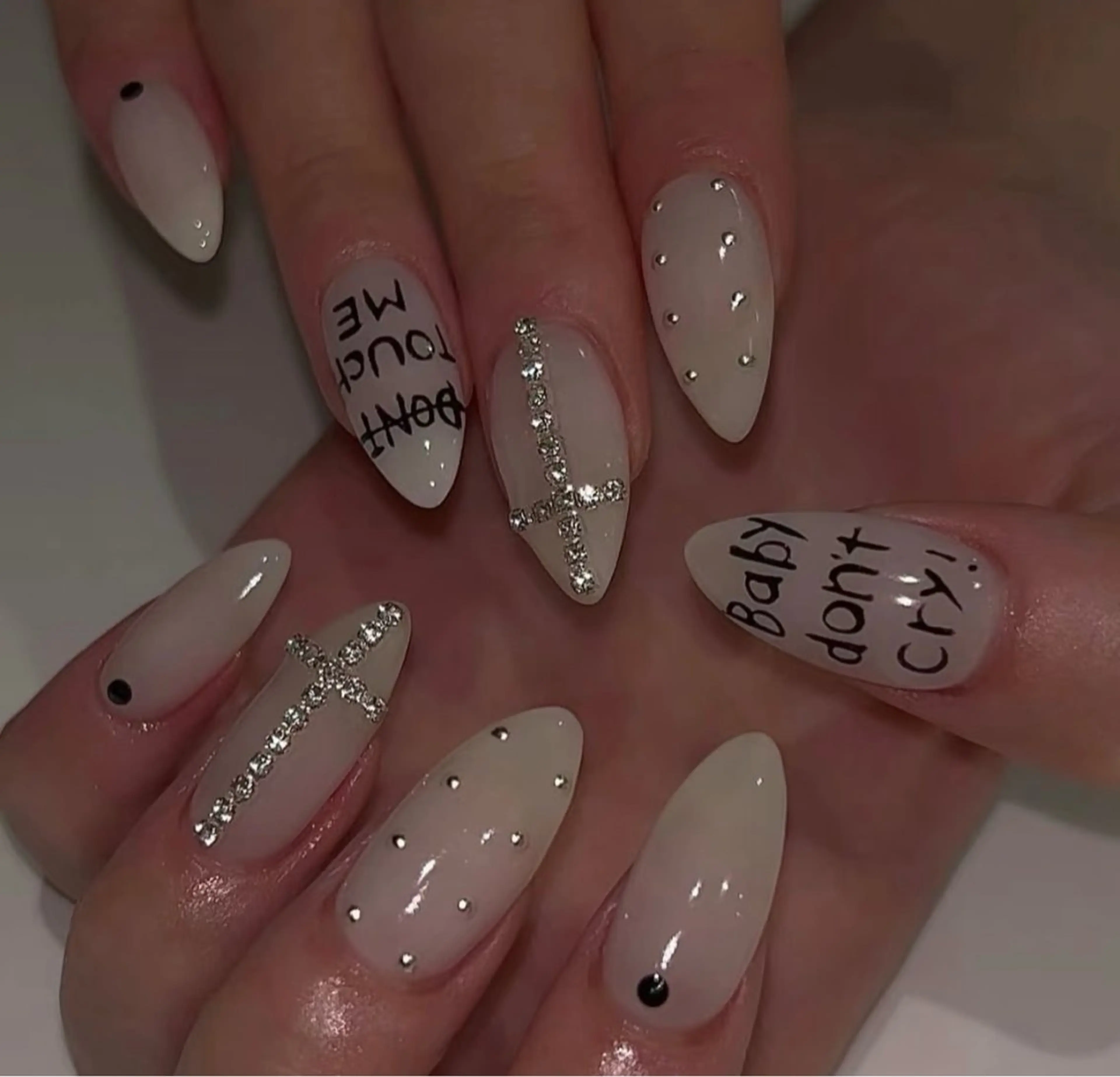 ネイル ハンドネイル BERA NAILSのネイルデザイン