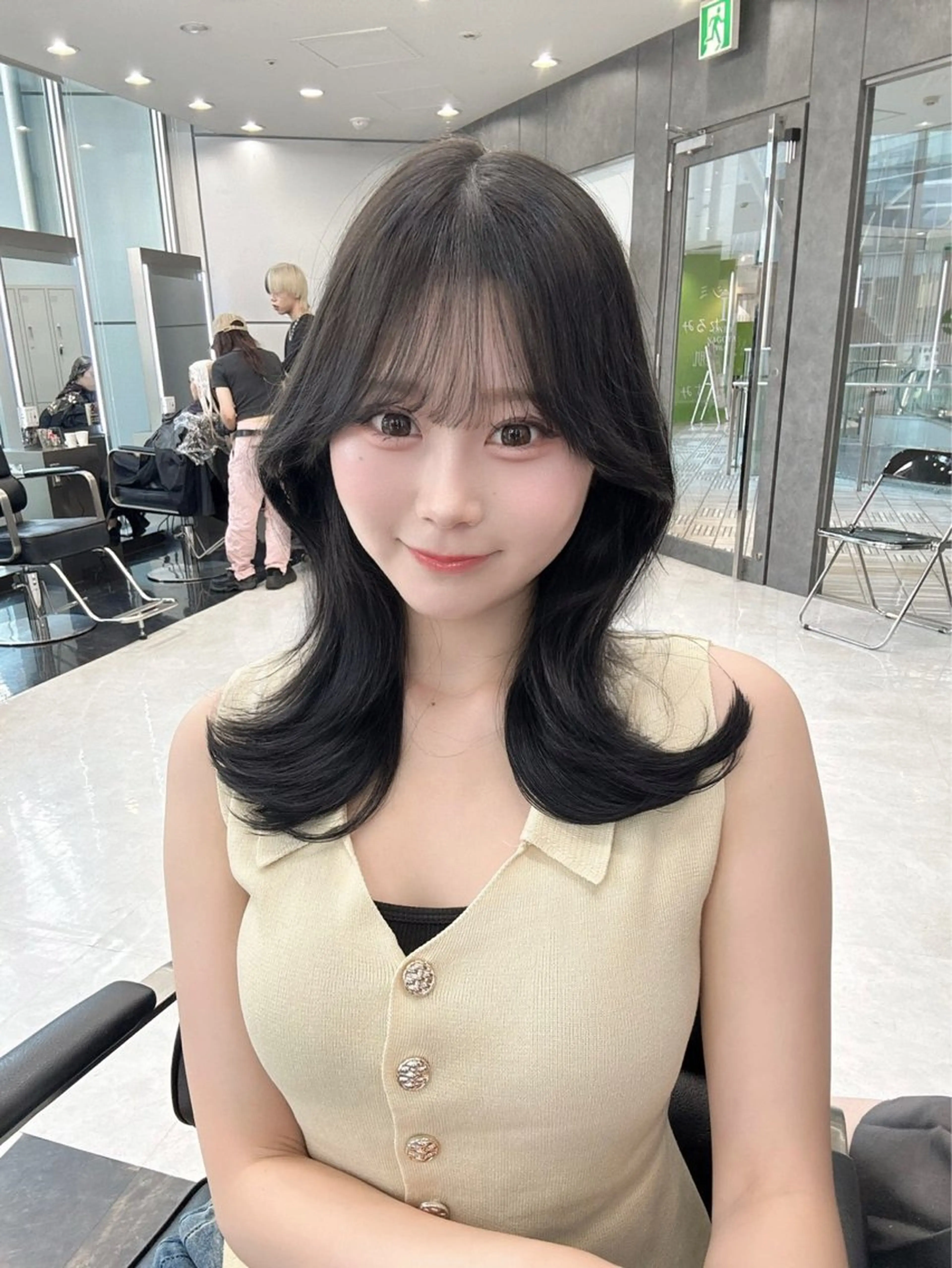 ミディアム カラー ヘアアレンジ ヘアカラー トリートメント ヘアセット 韓国ヘア🖤/透明感 shihoのヘアスタイル