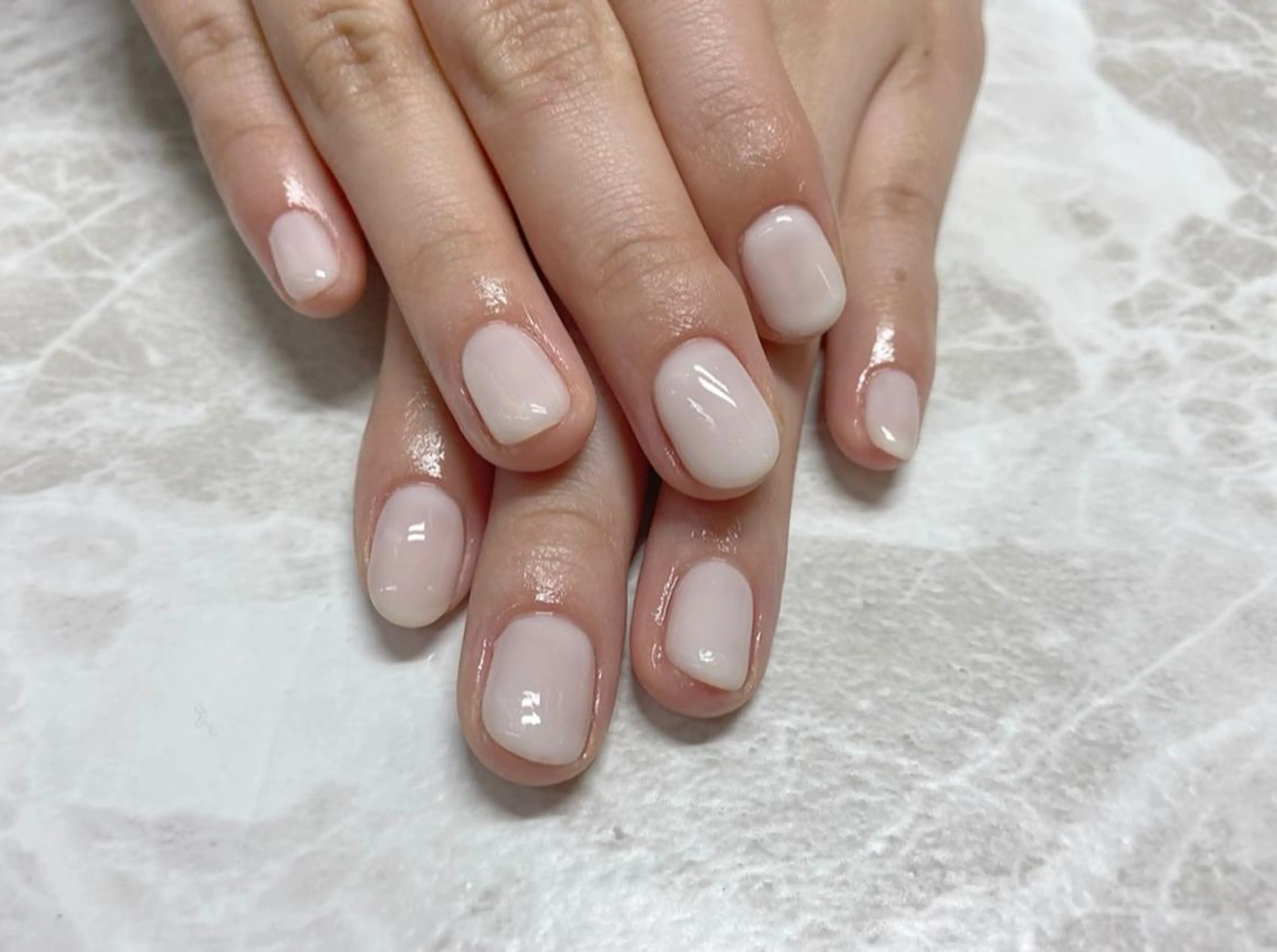 ネイル クリアネイル ホワイト 🧸熊谷 かほ🧸のネイルデザイン