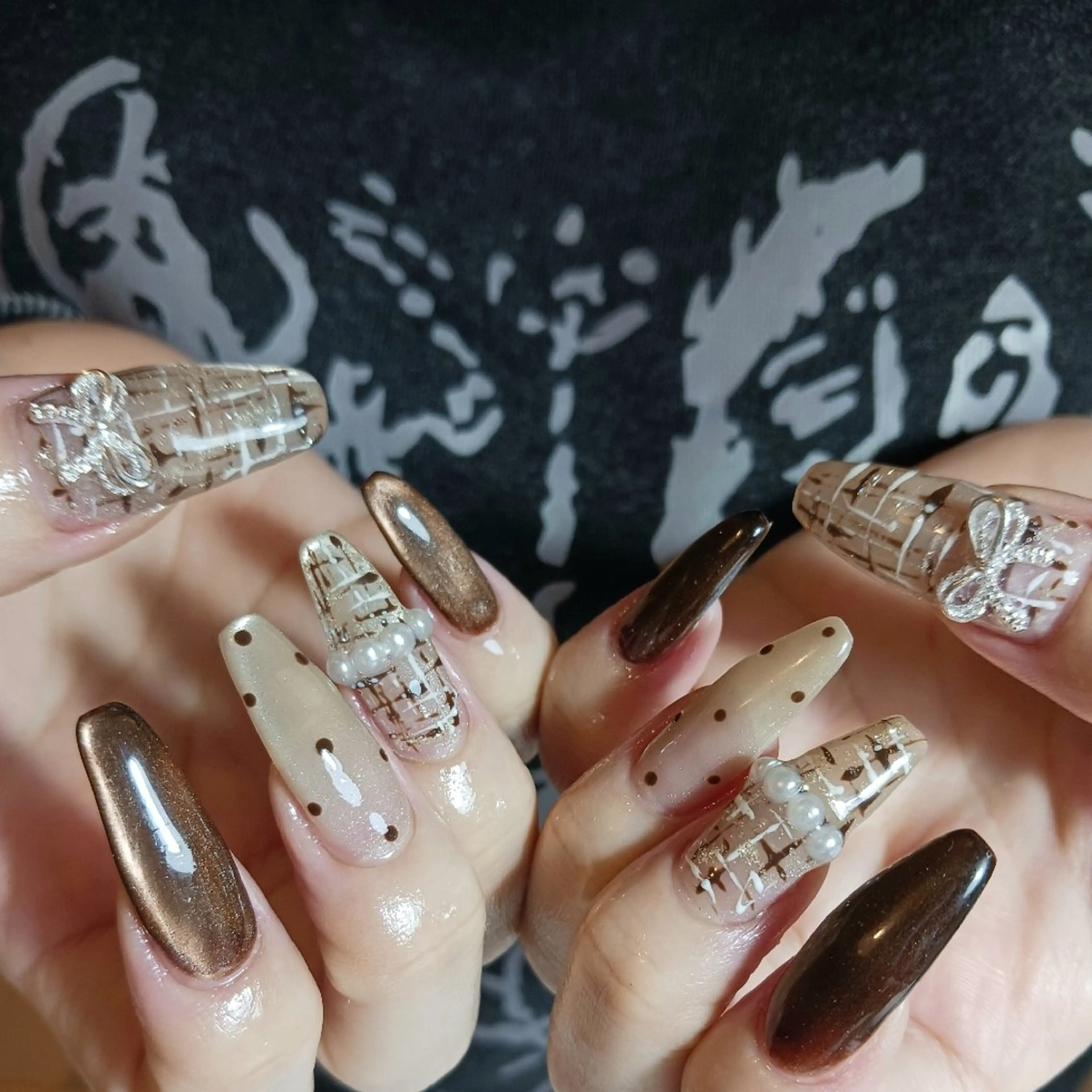 ネイル ブラウン ドット マグネットネイル 持ち込み リボン ハンドネイル owlnail /持込みデザイン専門のネイルデザイン