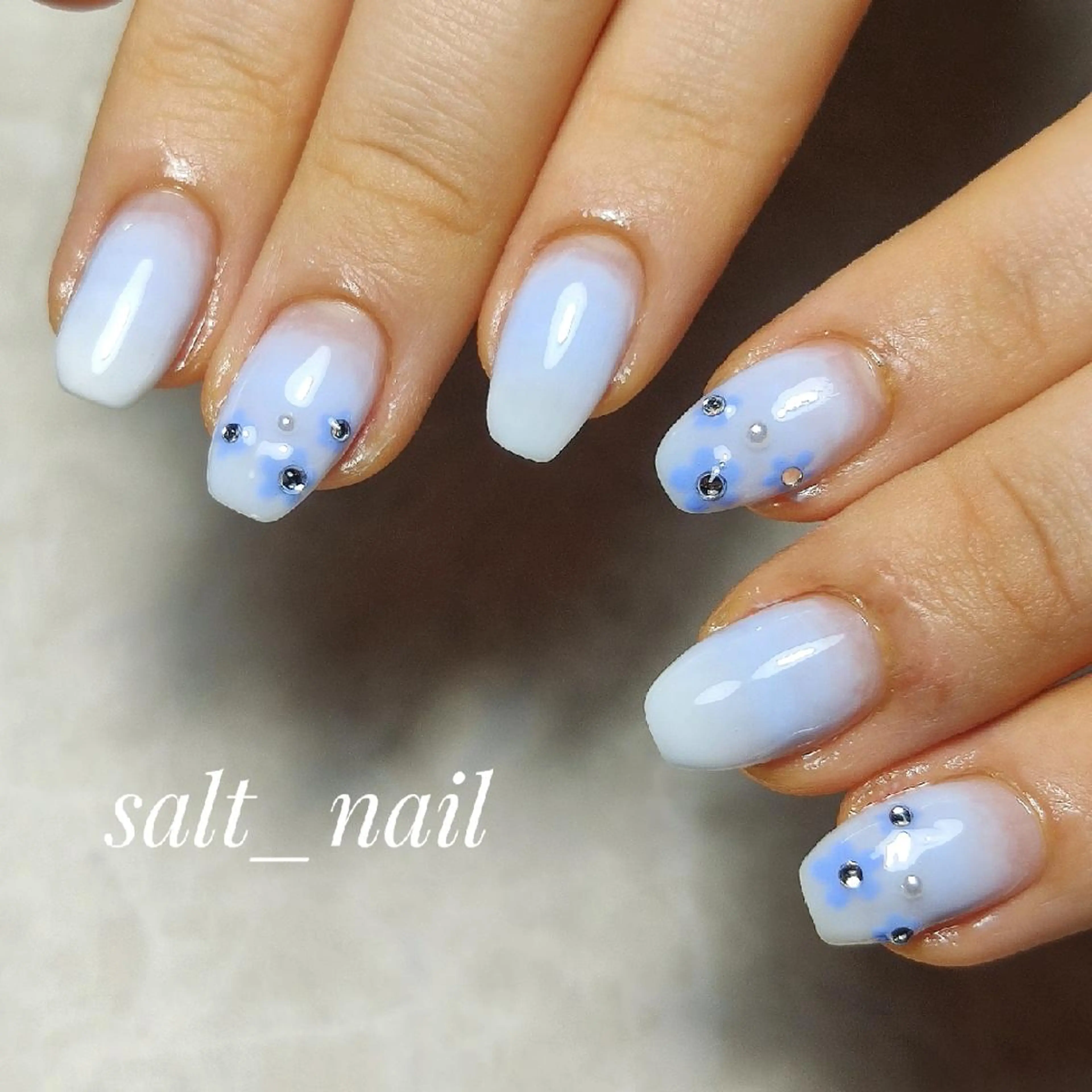 ネイル フラワーネイル グラデーション 個人サロン saltnailのネイルデザイン