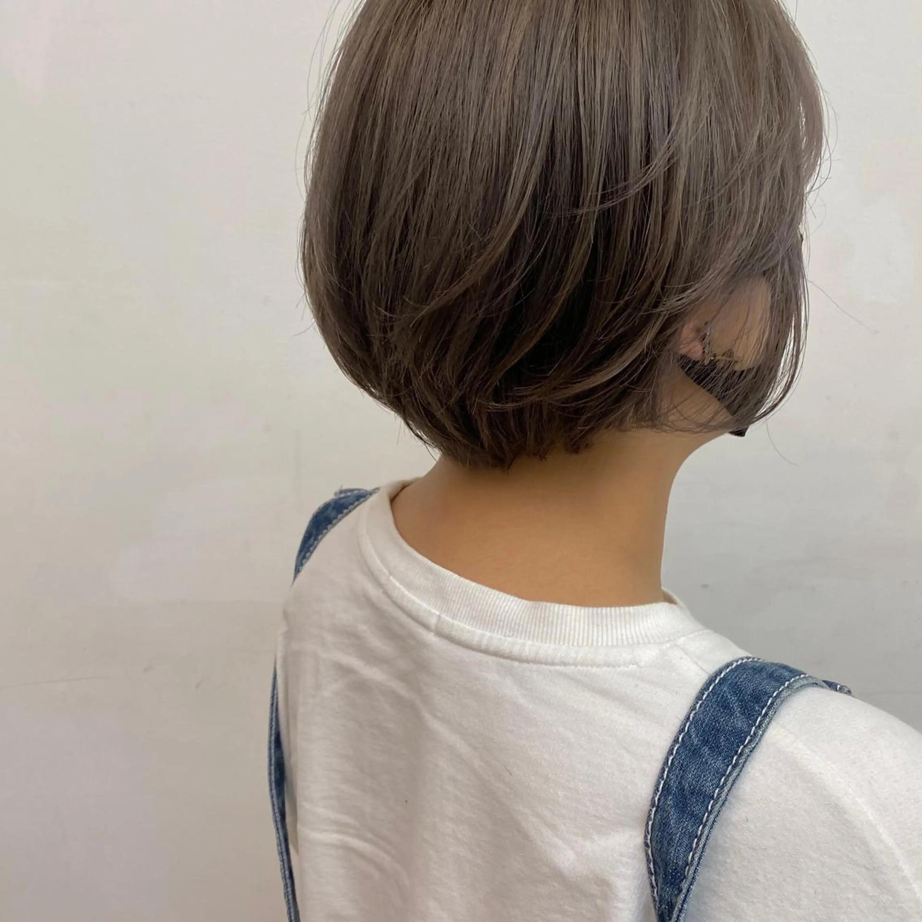 ショート カラー ショートボブ ブリーチ ケアブリーチ ダブルカラー ボブ 🌕ホンブ ユウイチ【代表】🌕のヘアスタイル