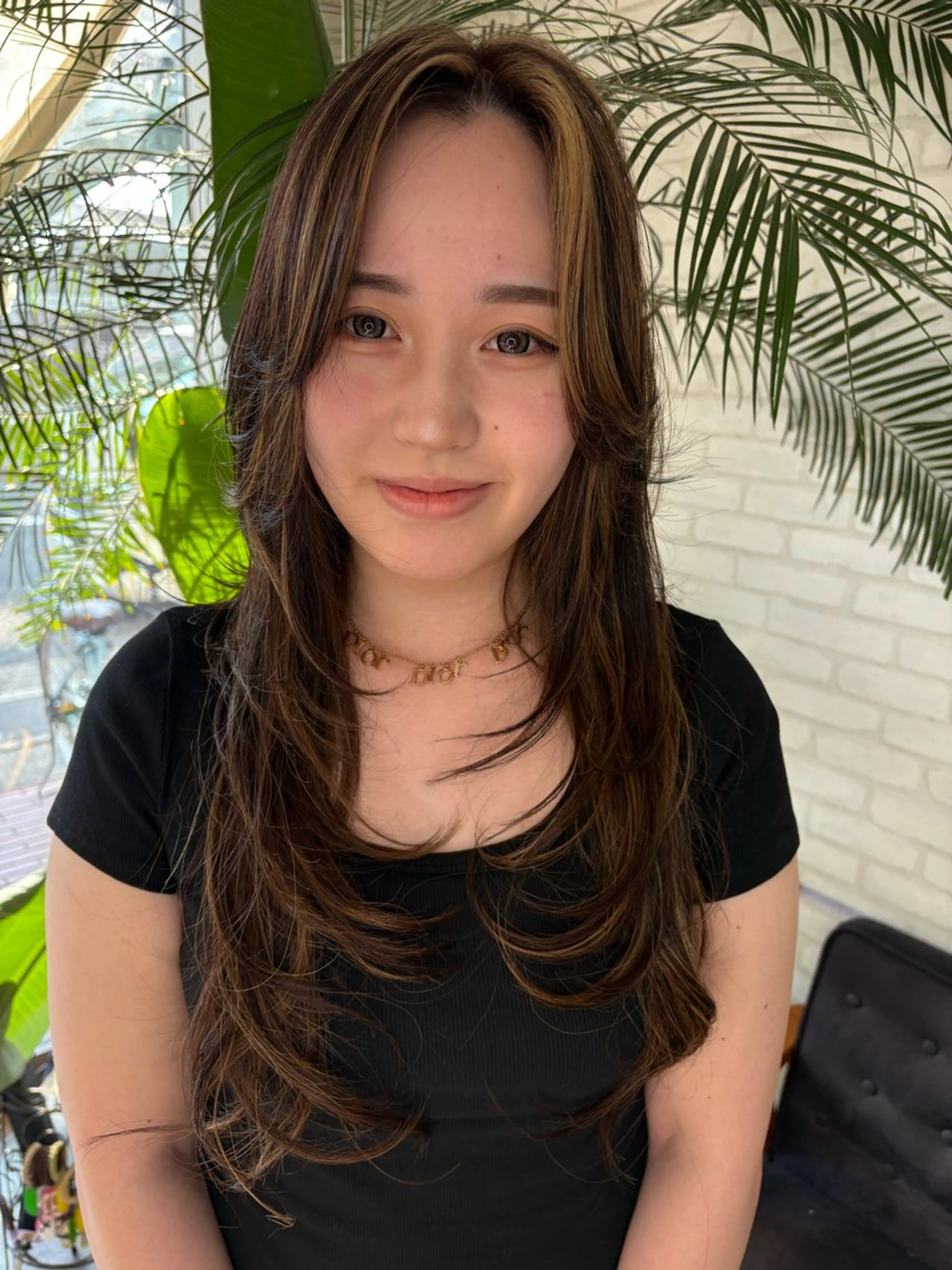 ロング ハイレイヤー ハイライト レイヤーカット ヘアカラー トリートメント coco terrace所属・海外風ハイライト CHIHIROのヘアスタイル