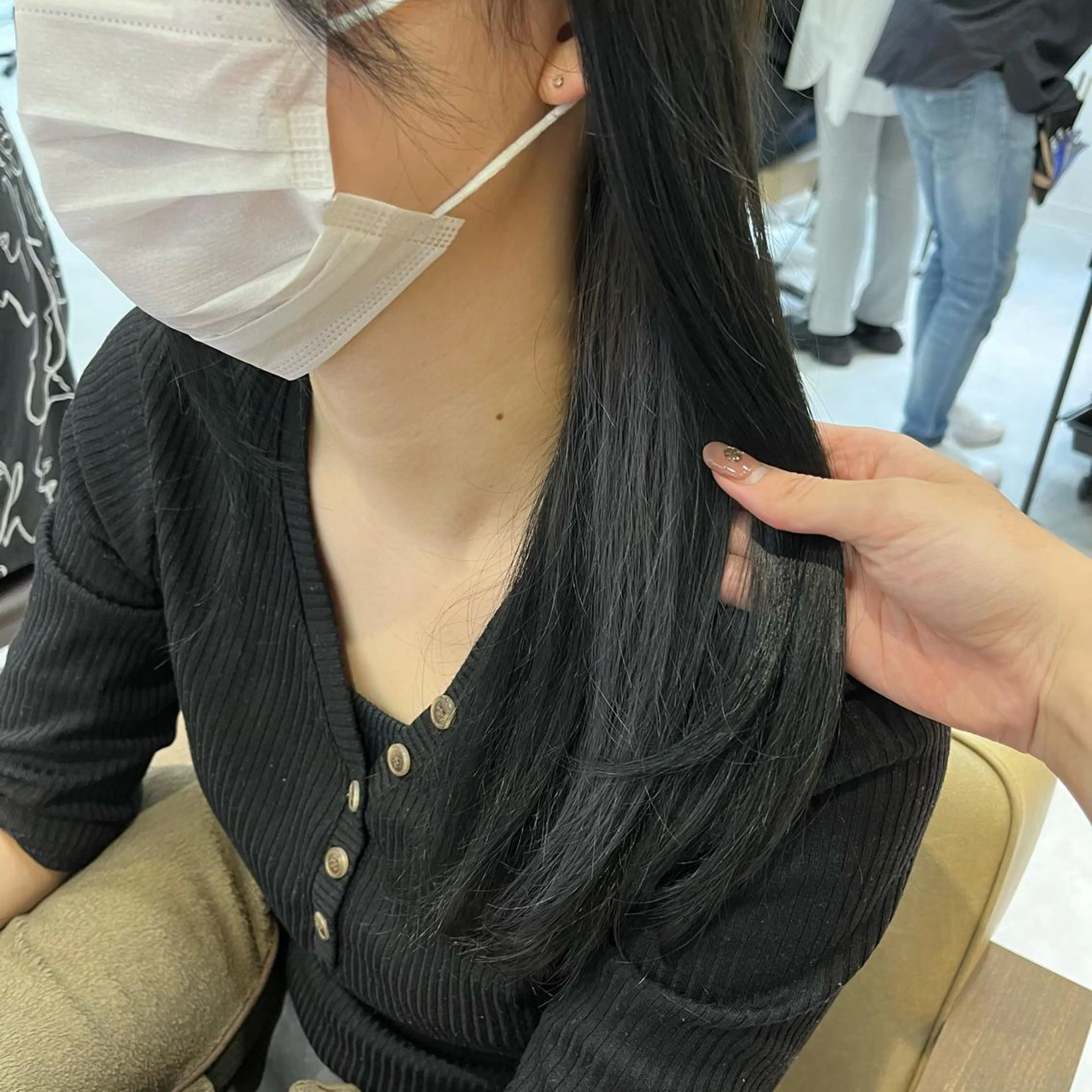 セミロング ヘアカラー ELEN 新百合ヶ丘のヘアスタイル