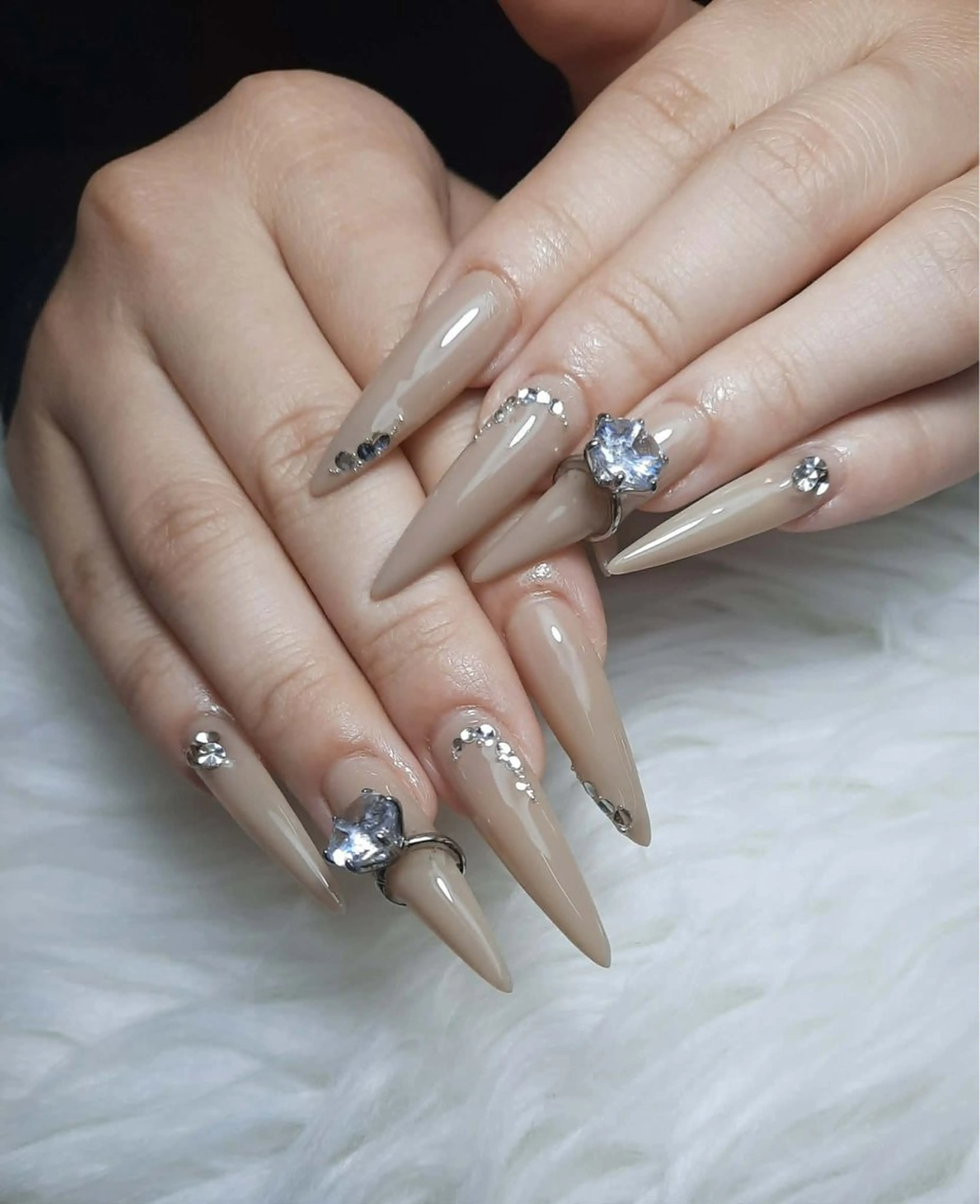 ネイル オーロラネイル チークネイル 長さ出し フレンチネイル ハロウィン ハンドネイル Lumi Nail 新大久保3‘のネイルデザイン