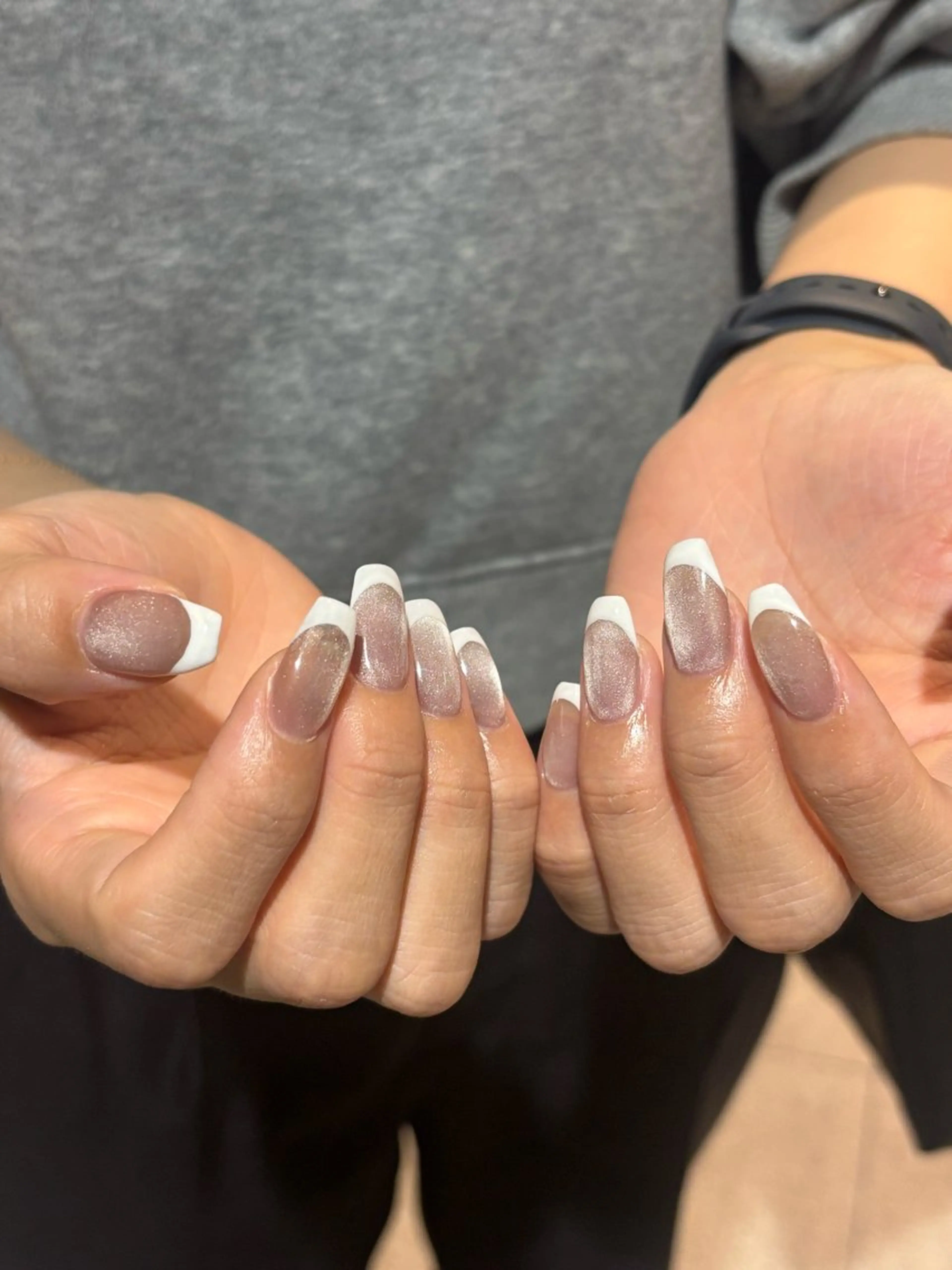 ネイル フレンチネイル マグネットネイル ハンドネイル ネイルサロンマーノ所属・mano Hanaのネイルデザイン