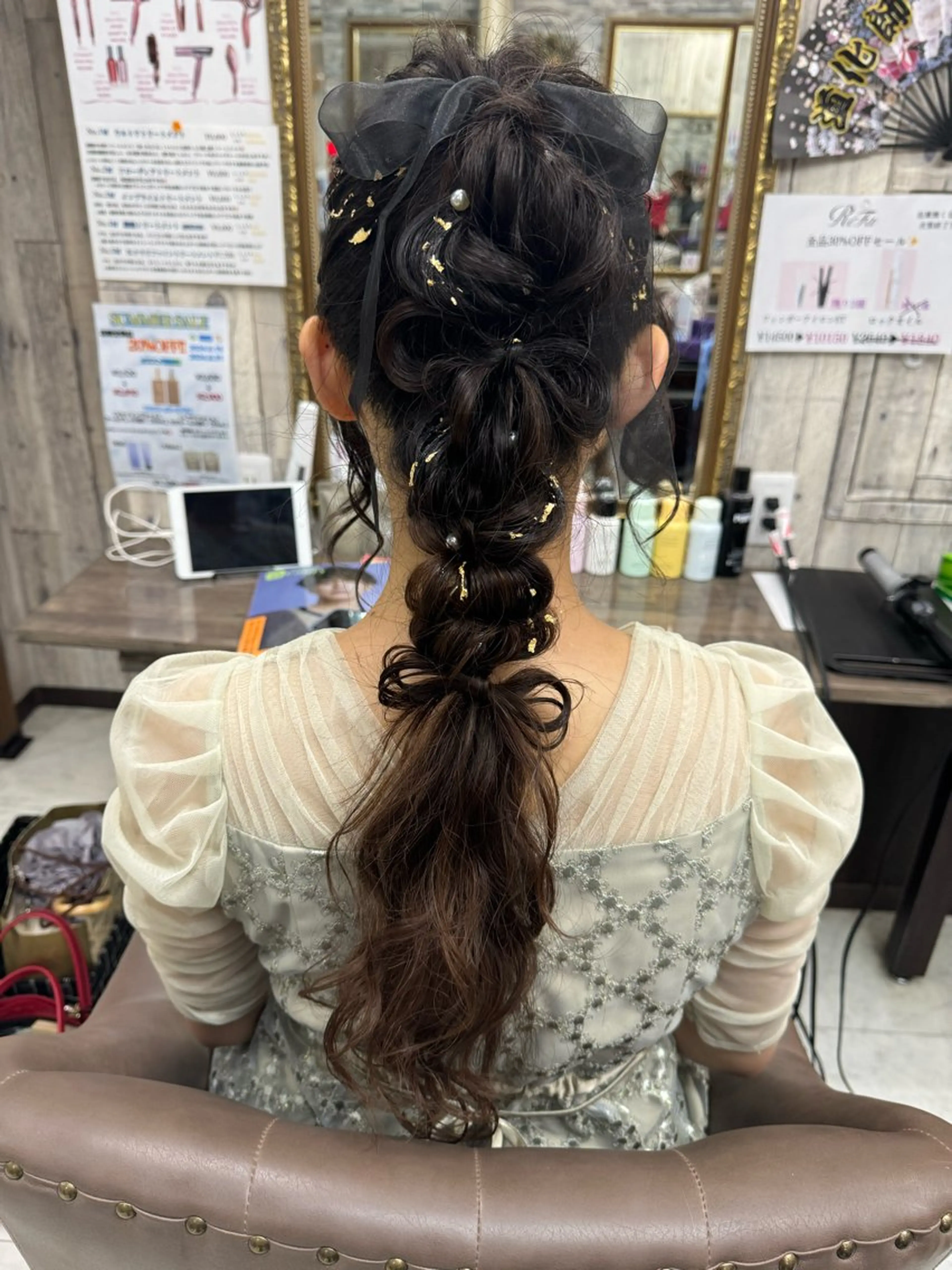 ロング ヘアセット 土屋朱理/ ハイトーンカラーのヘアスタイル