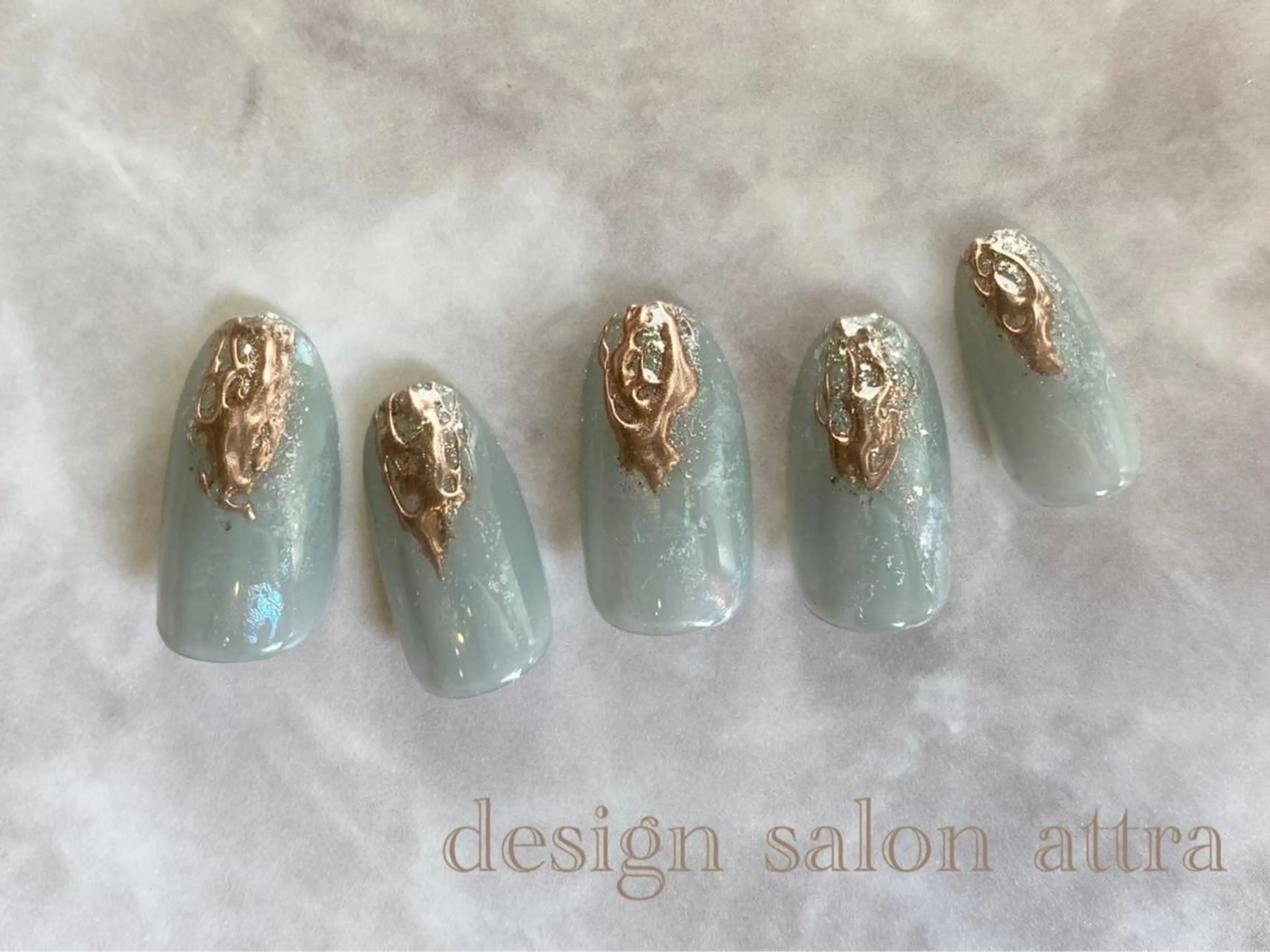 【オフ無し】ニュアンスネイルの写真