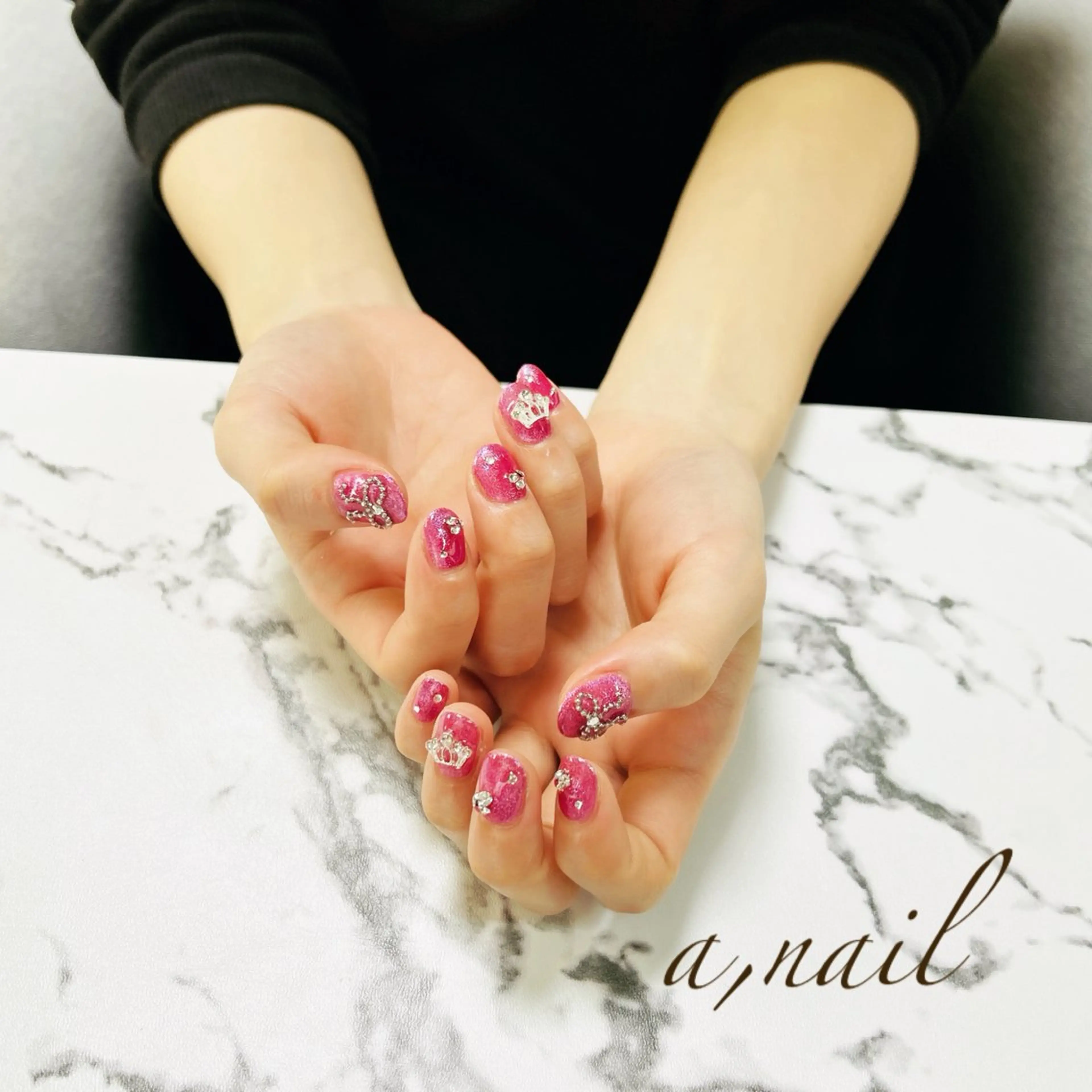 ネイル ジェルネイル グラデーション キラキラネイル マグネットネイル ワンカラーネイル ハンドネイル ネイルサロン エーネイルのネイルデザイン