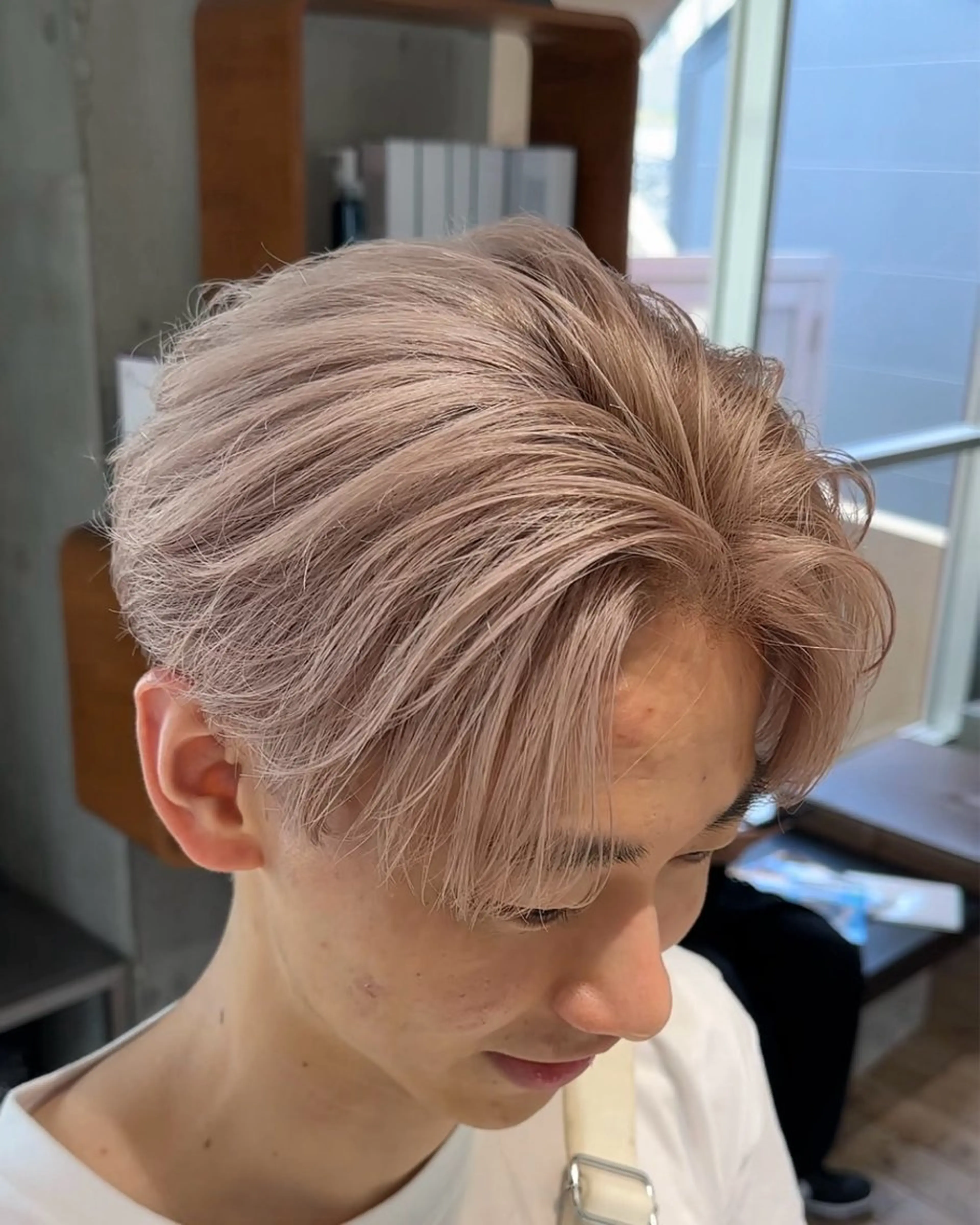 カラー メンズ ベージュカラー ミルクティーベージュ ヘアカラー fifth 原宿店所属・fifth原宿 今村圭一のヘアスタイル