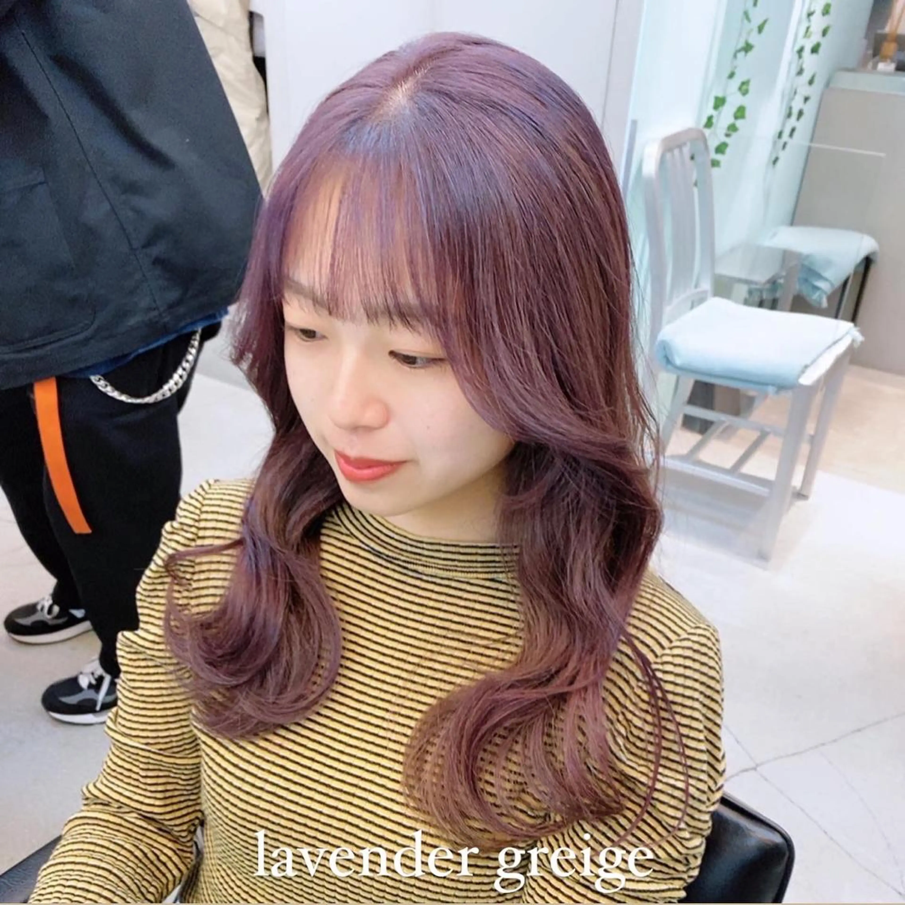 ロング カラー 岡野 静華のヘアスタイル