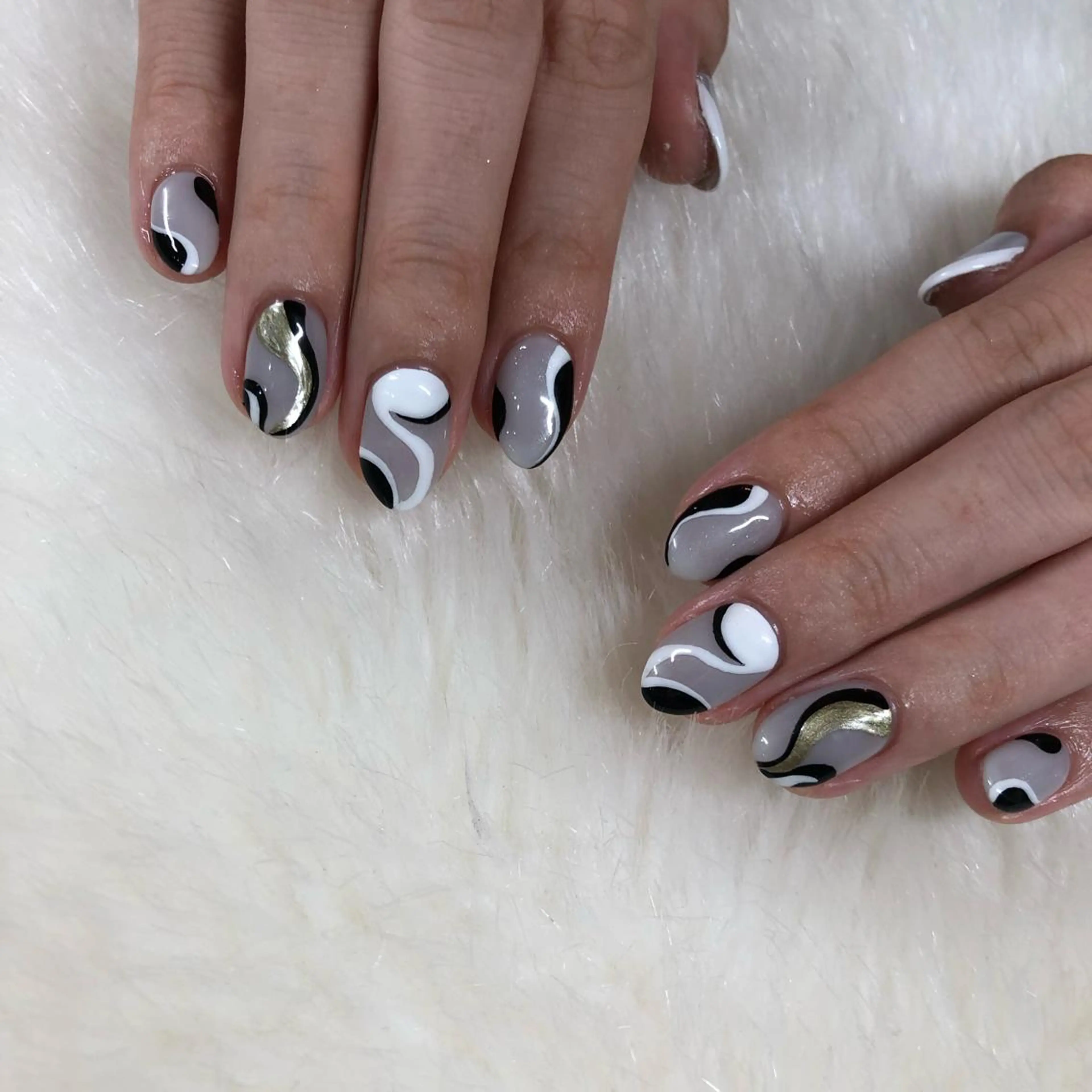 ネイル ハンドネイル フットネイル ハンドケア Nes.Nail所属・Miyagi Asamiのネイルデザイン