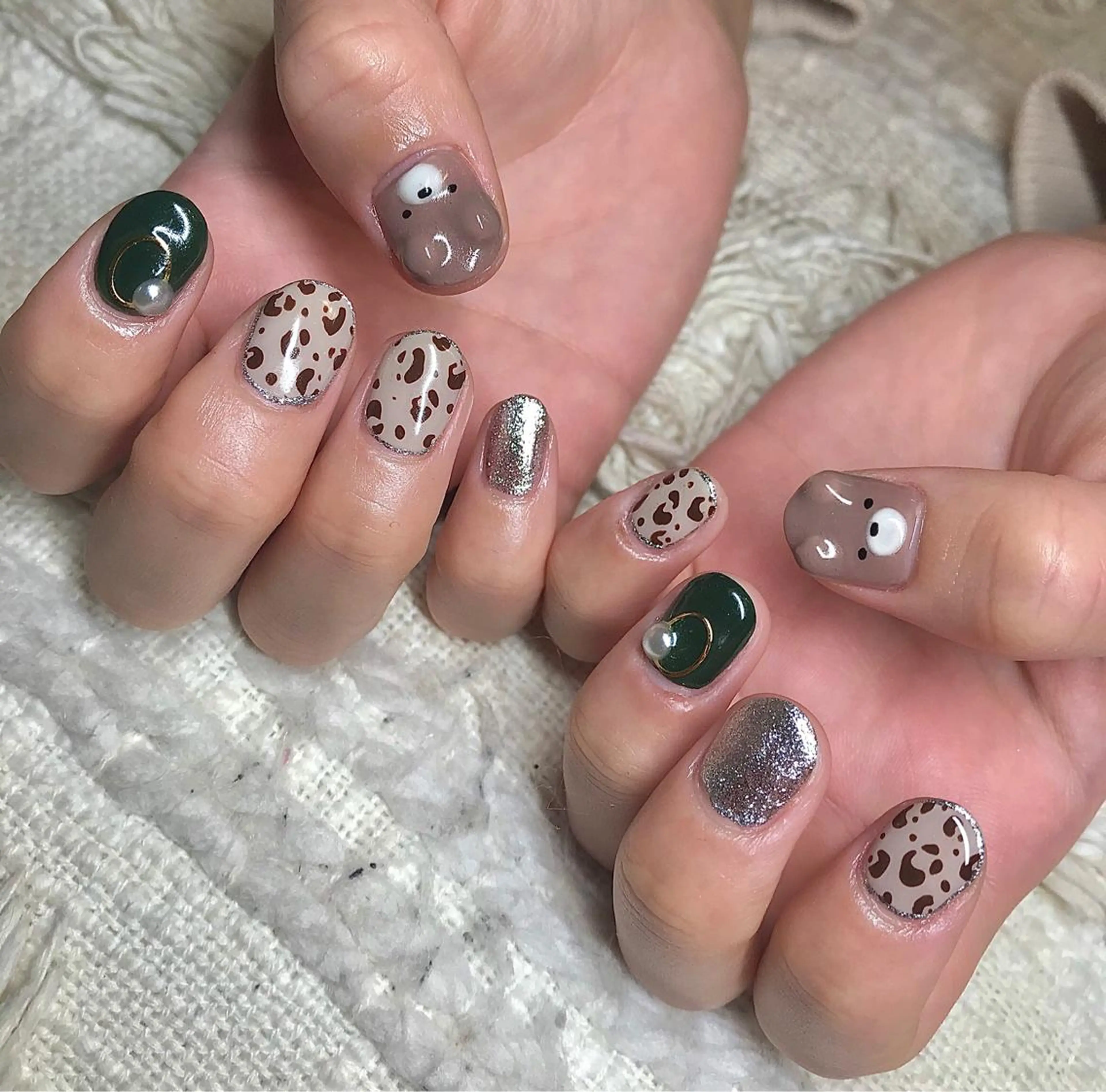 ショート カラー ヘアアレンジ メンズ キッズ ネイル マツエク・マツパ アニマル柄 ハンドネイル ハンドケア nail&eye Aoのマツエク・マツパデザイン