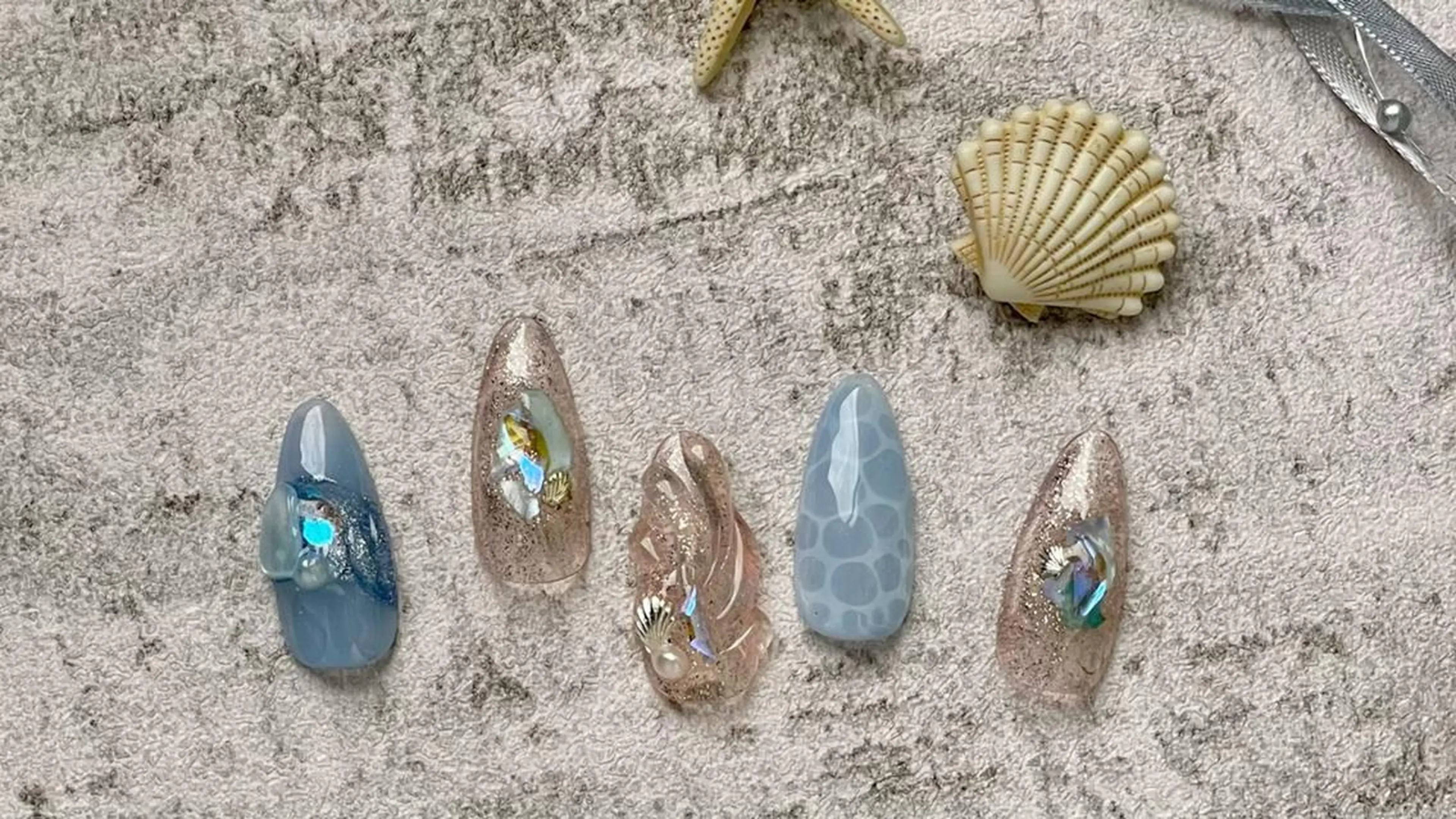 ネイル クリアネイル 佐藤 ニーナ★ラベンダーのネイルデザイン