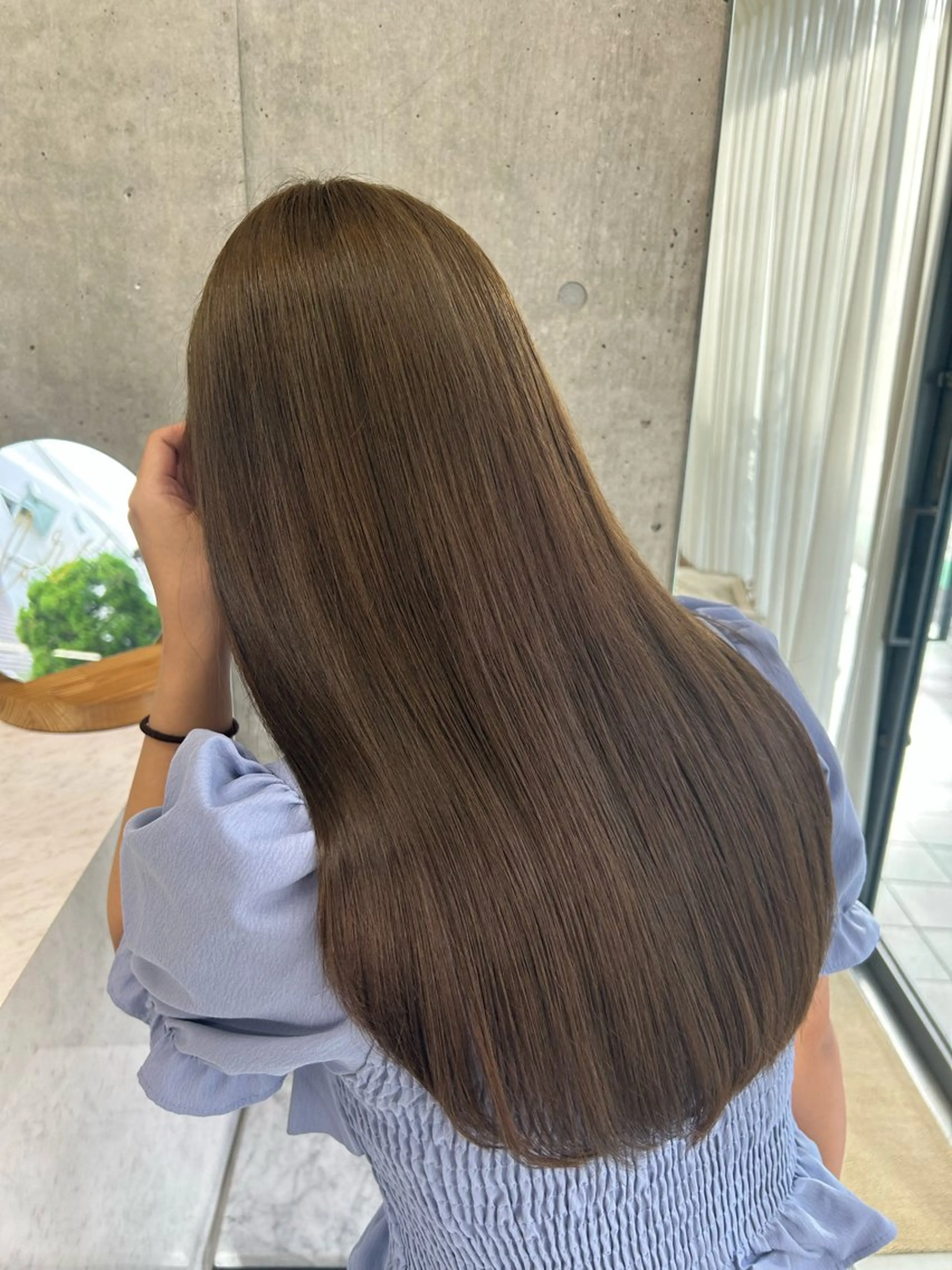 ロング レイヤーカット ヘアカラー トリートメント LOE所属・LOE Yuuka/42🩵のヘアスタイル