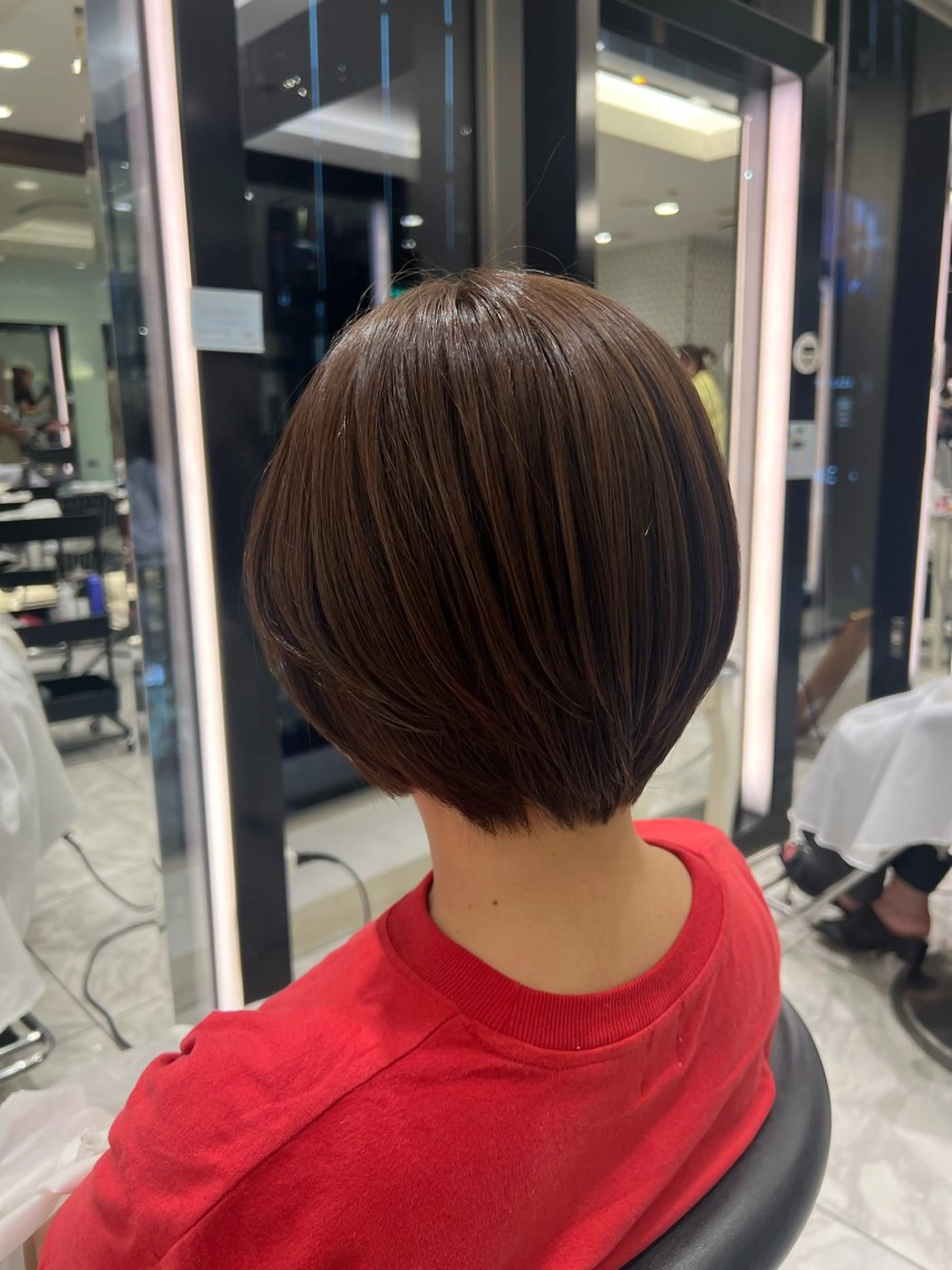 ショート コテ巻きパーマ♡ 篠谷 悠衣のヘアスタイル