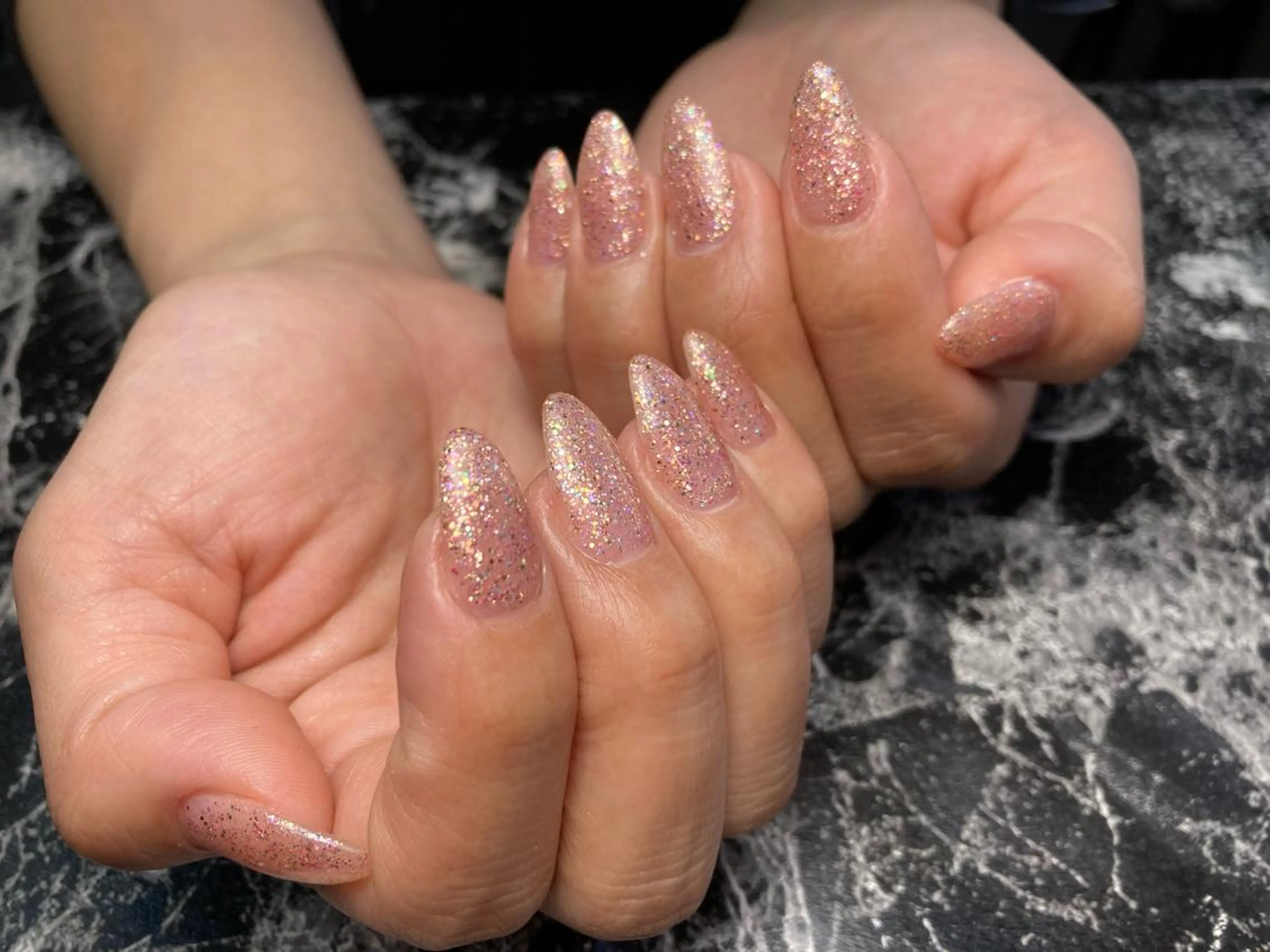 ミディアム ネイル ハンドネイル フットネイル ✴︎ Delightのネイルデザイン