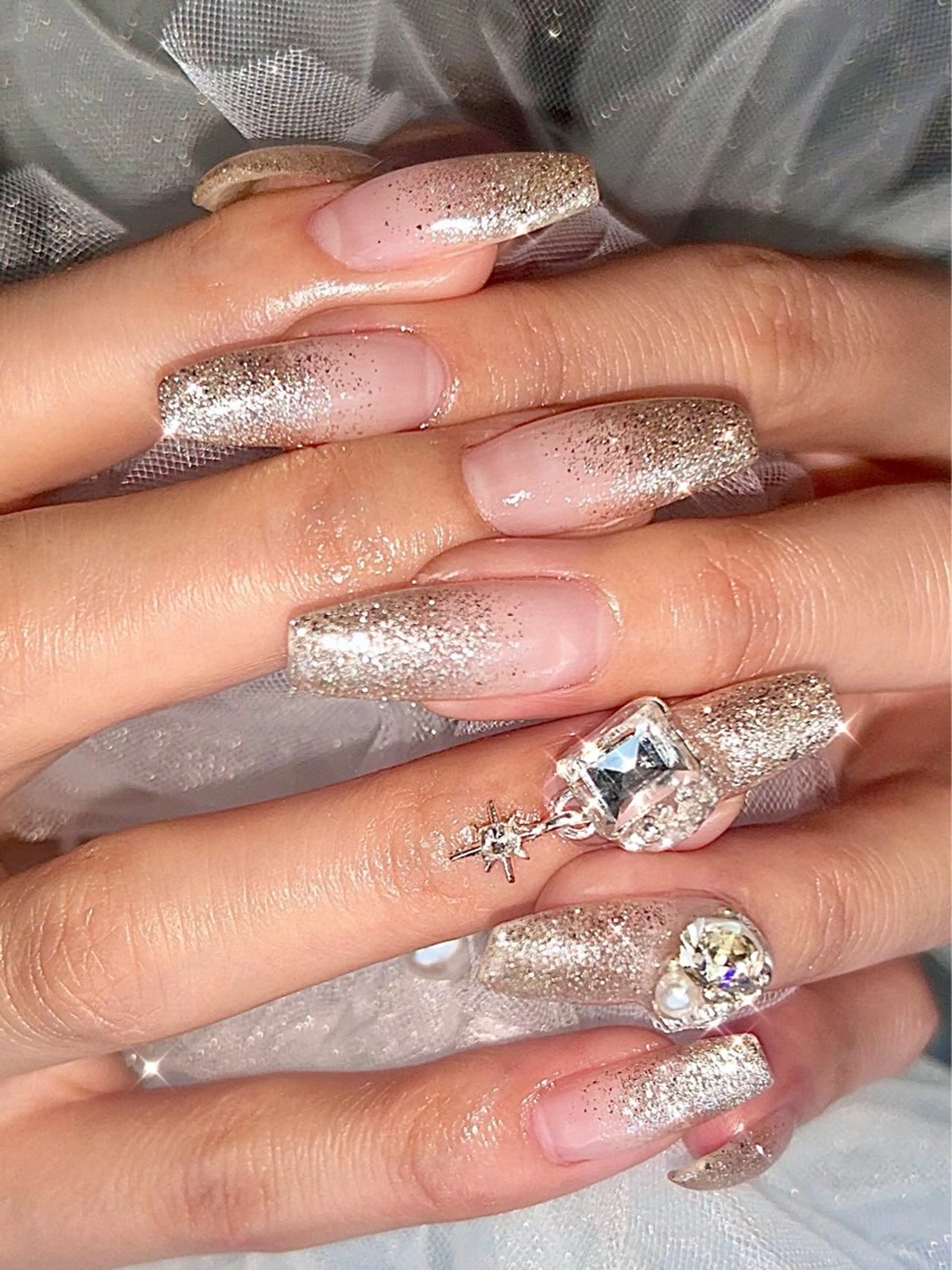 ネイル REBEST Tommyのネイルデザイン