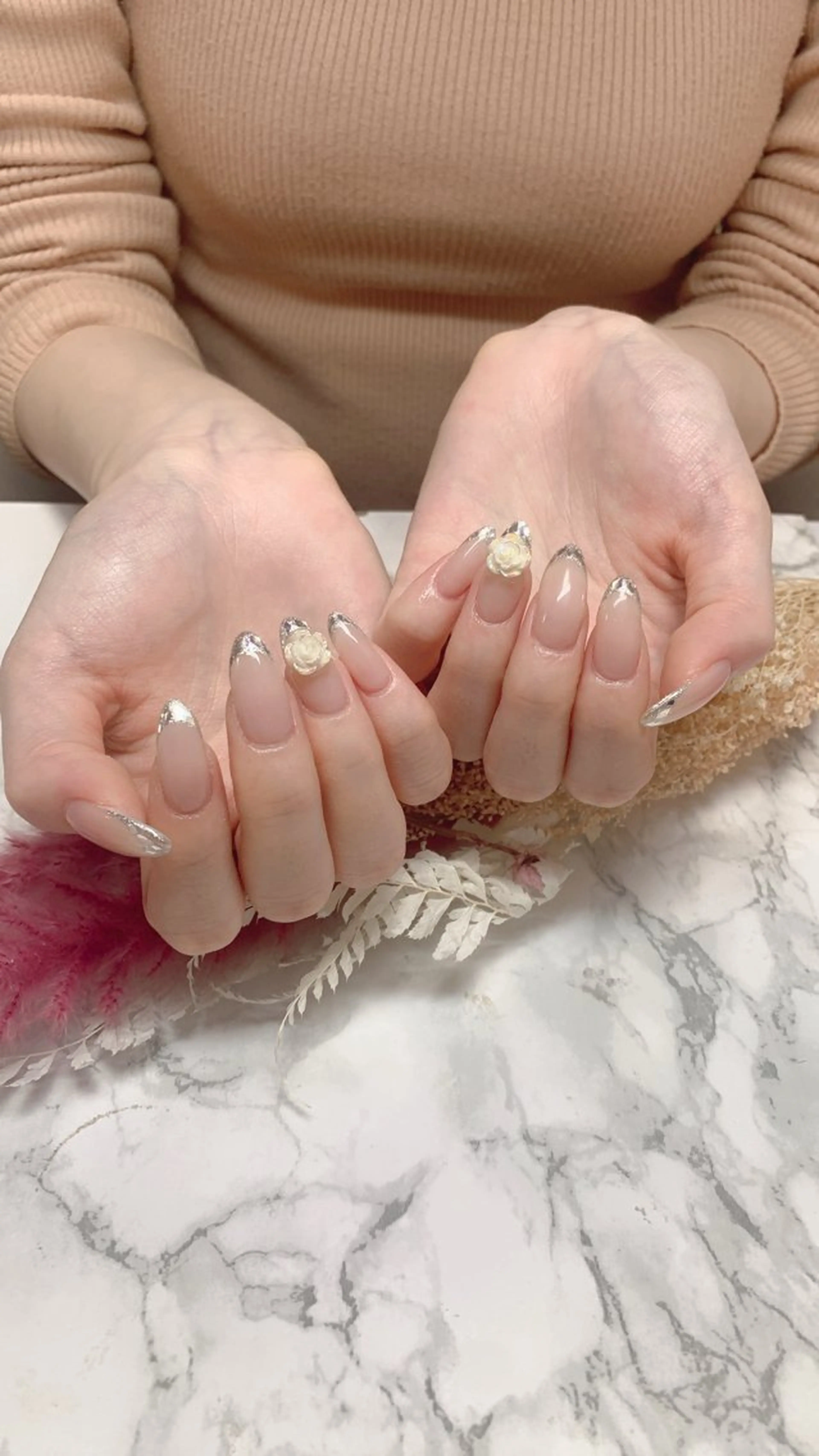 ネイル はな💎ネイル ワンホン、長さ出しのネイルデザイン