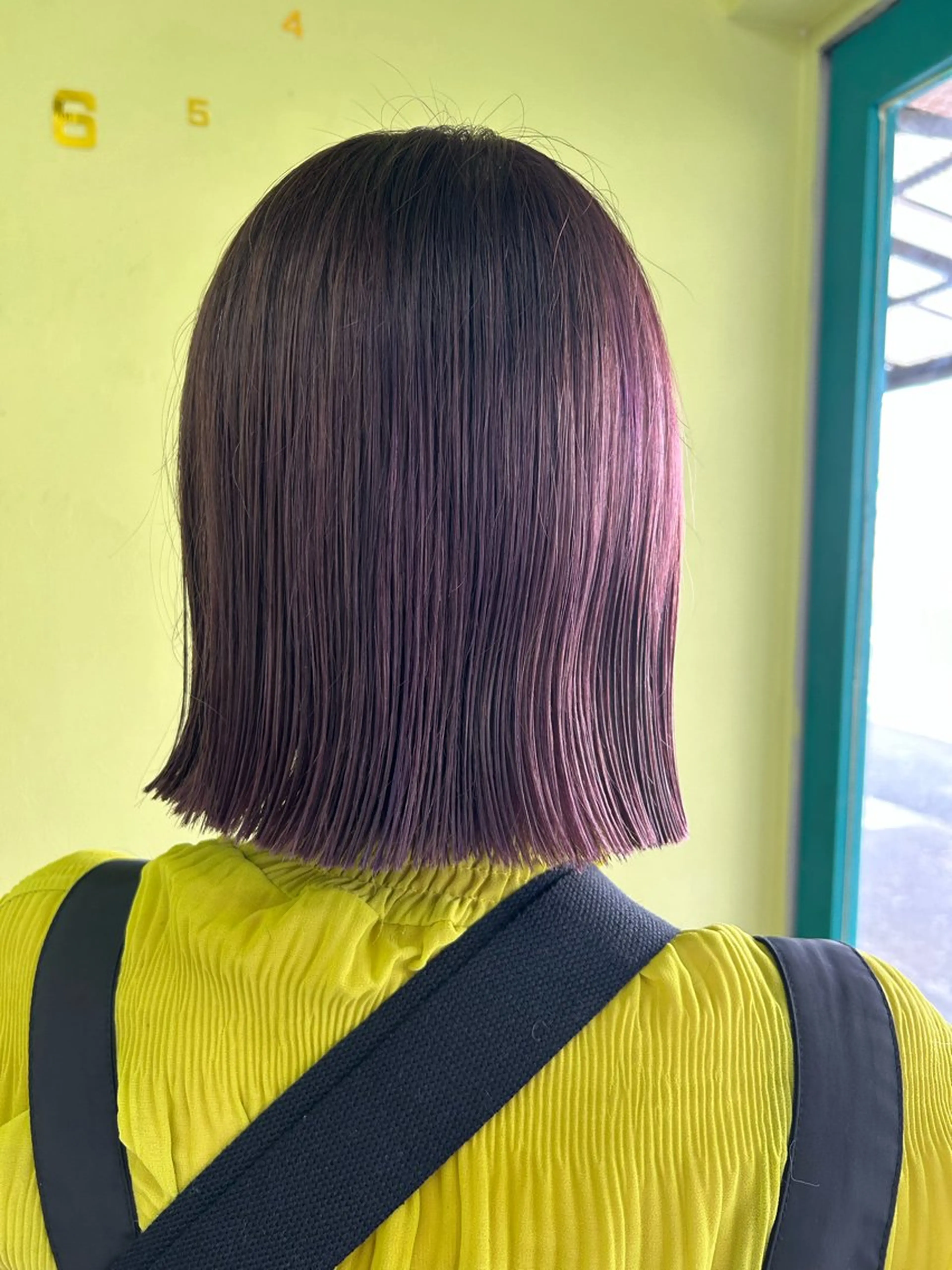 ミディアム popi 片岡のヘアスタイル