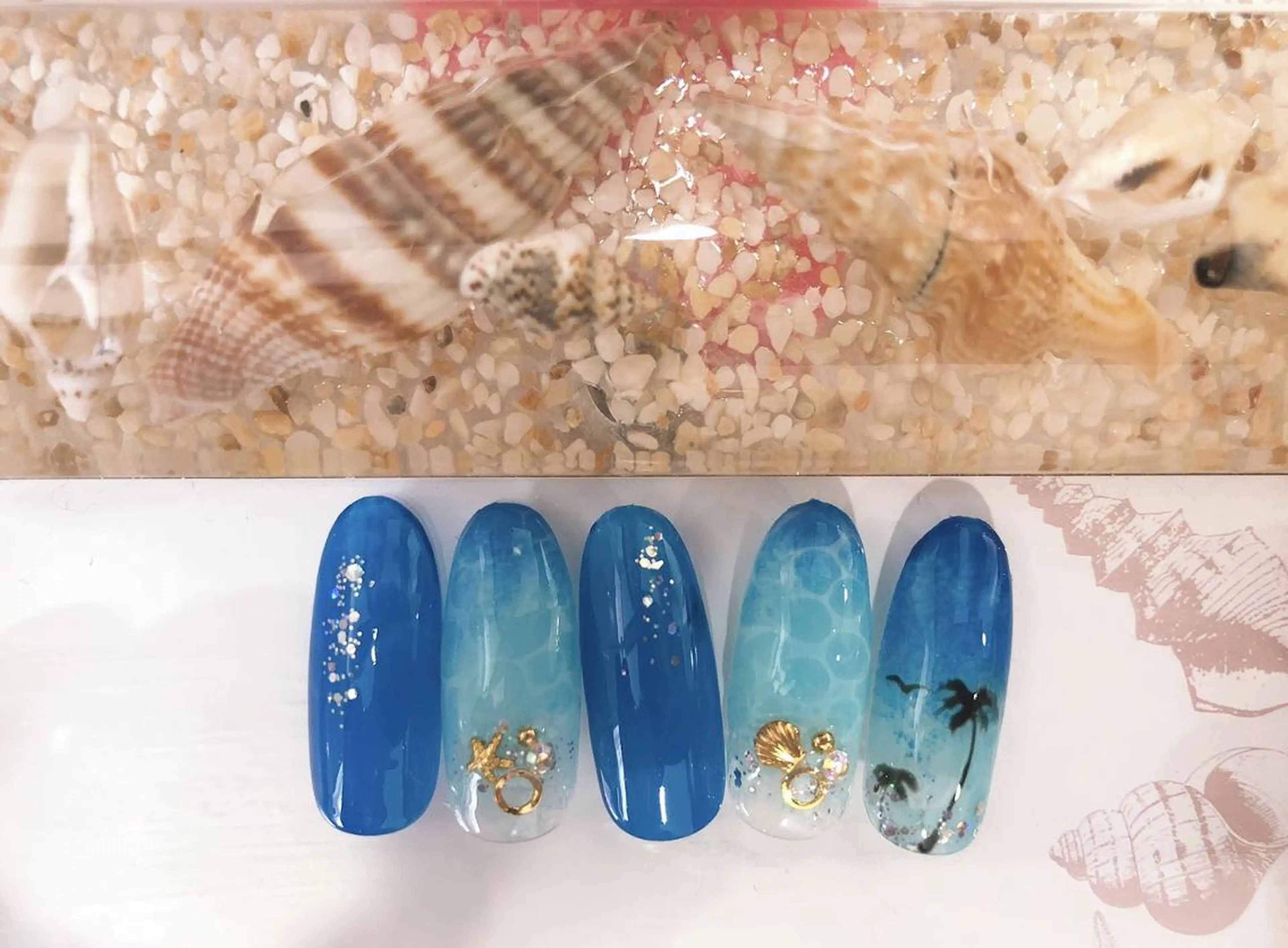 ネイル AB マツエクネイルサロンのネイルデザイン