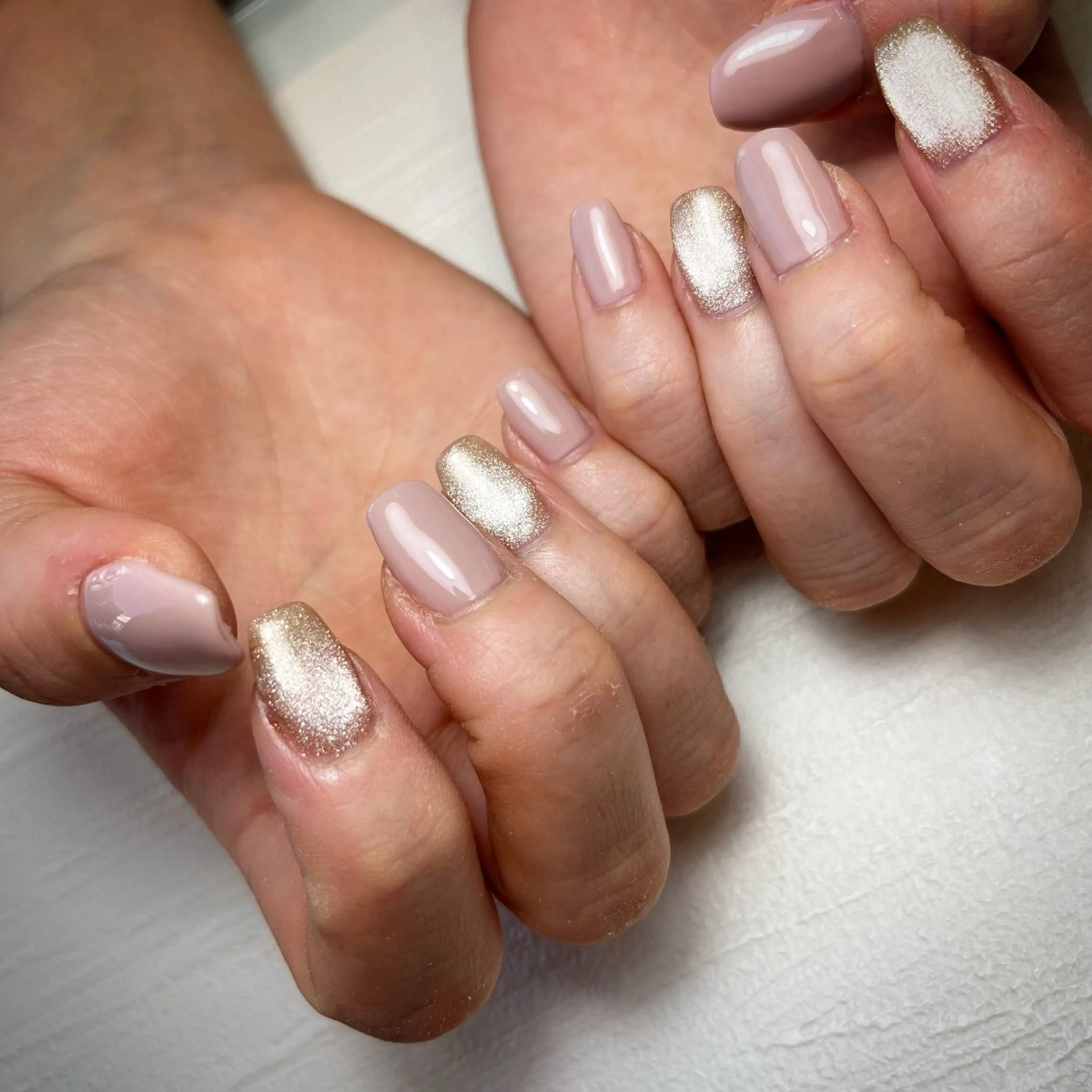 ネイル マグネットネイル ワンカラーネイル 及川 莉奈のネイルデザイン