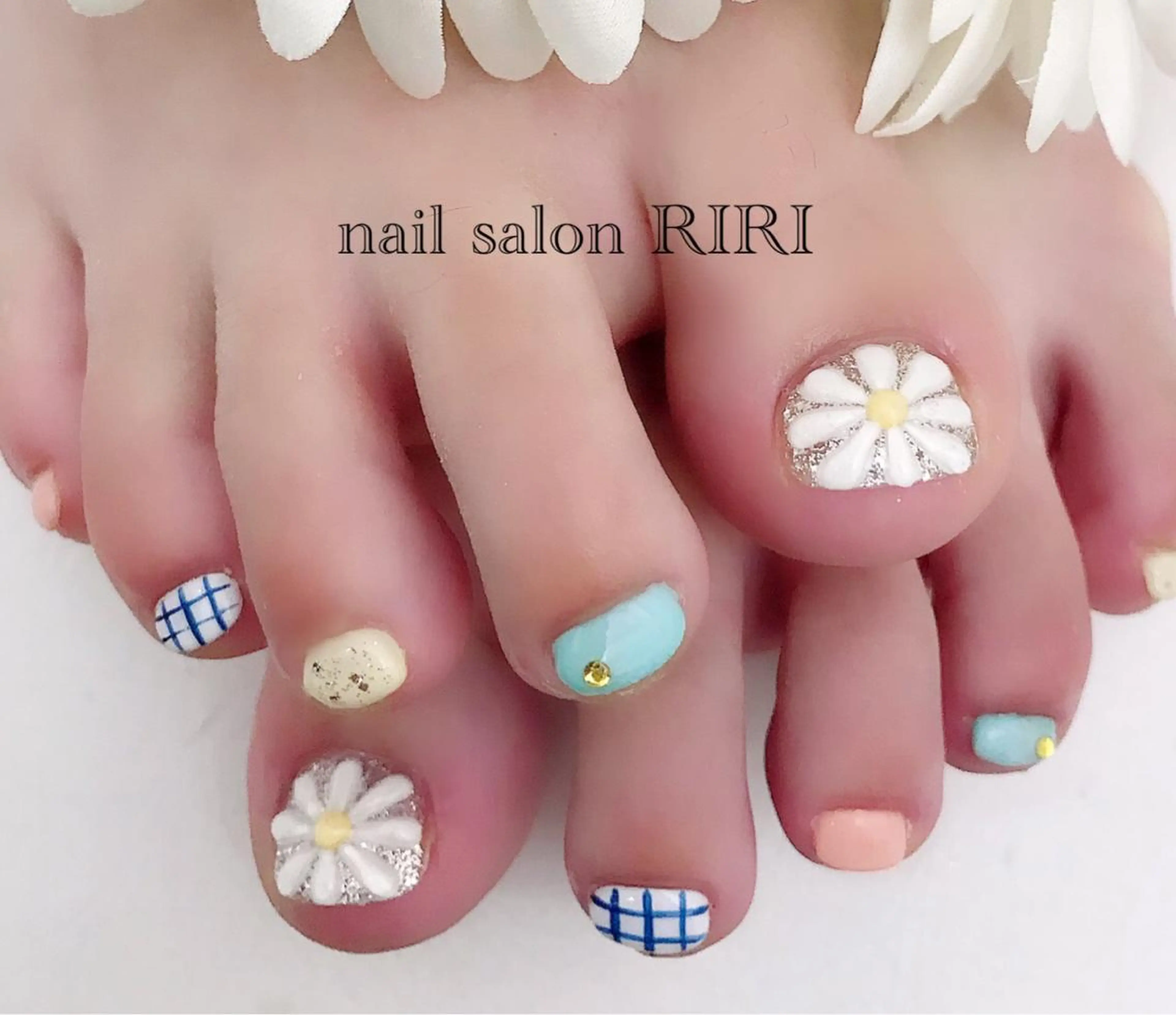 ネイル フラワーネイル private  nail  salon RIRI所属・RIRI リリのネイルデザイン