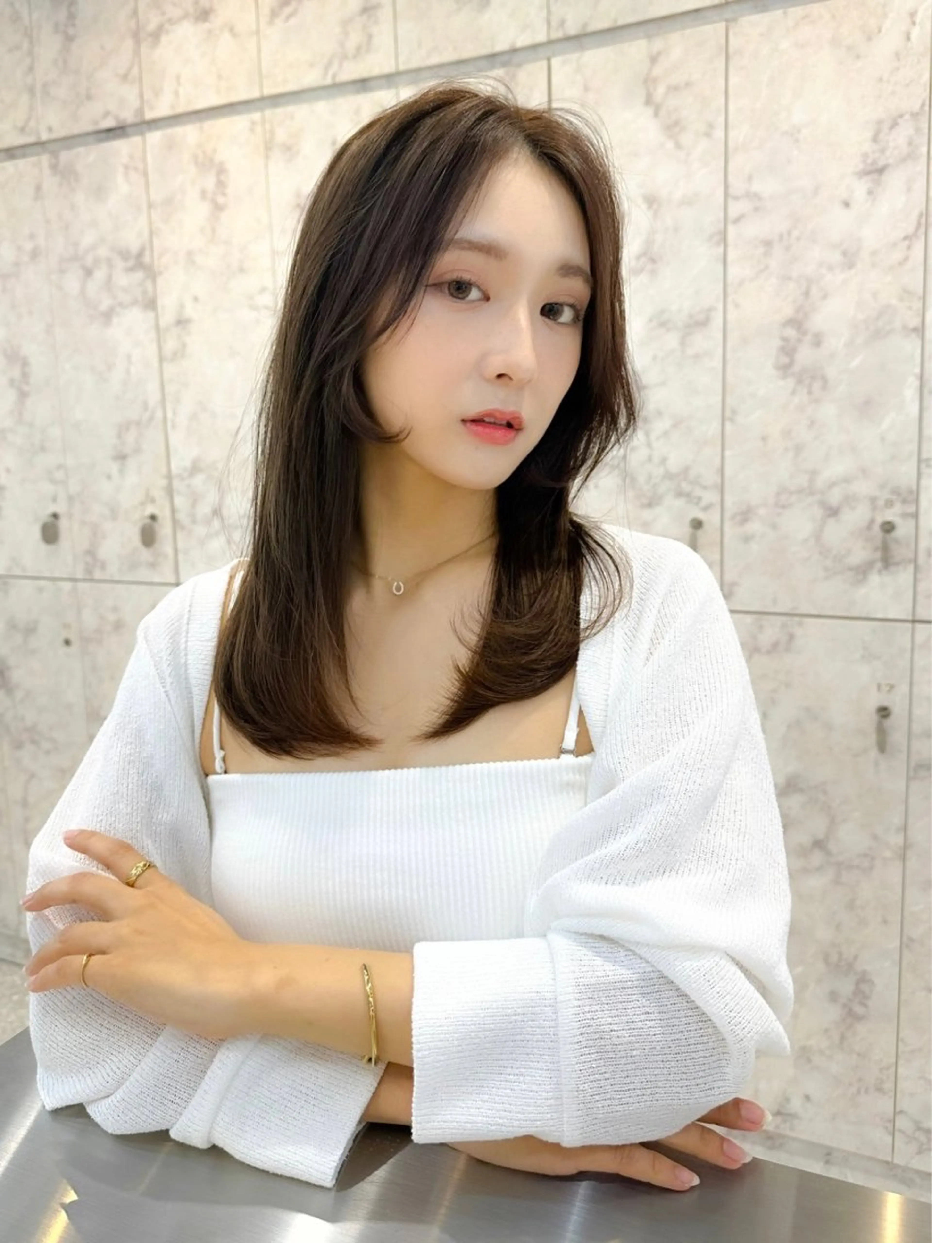 セミロング カラー ヘアカラー トリートメント ヘッドスパ 髪質改善/韓国ヘア レイヤー/新宿/ロミのヘアスタイル