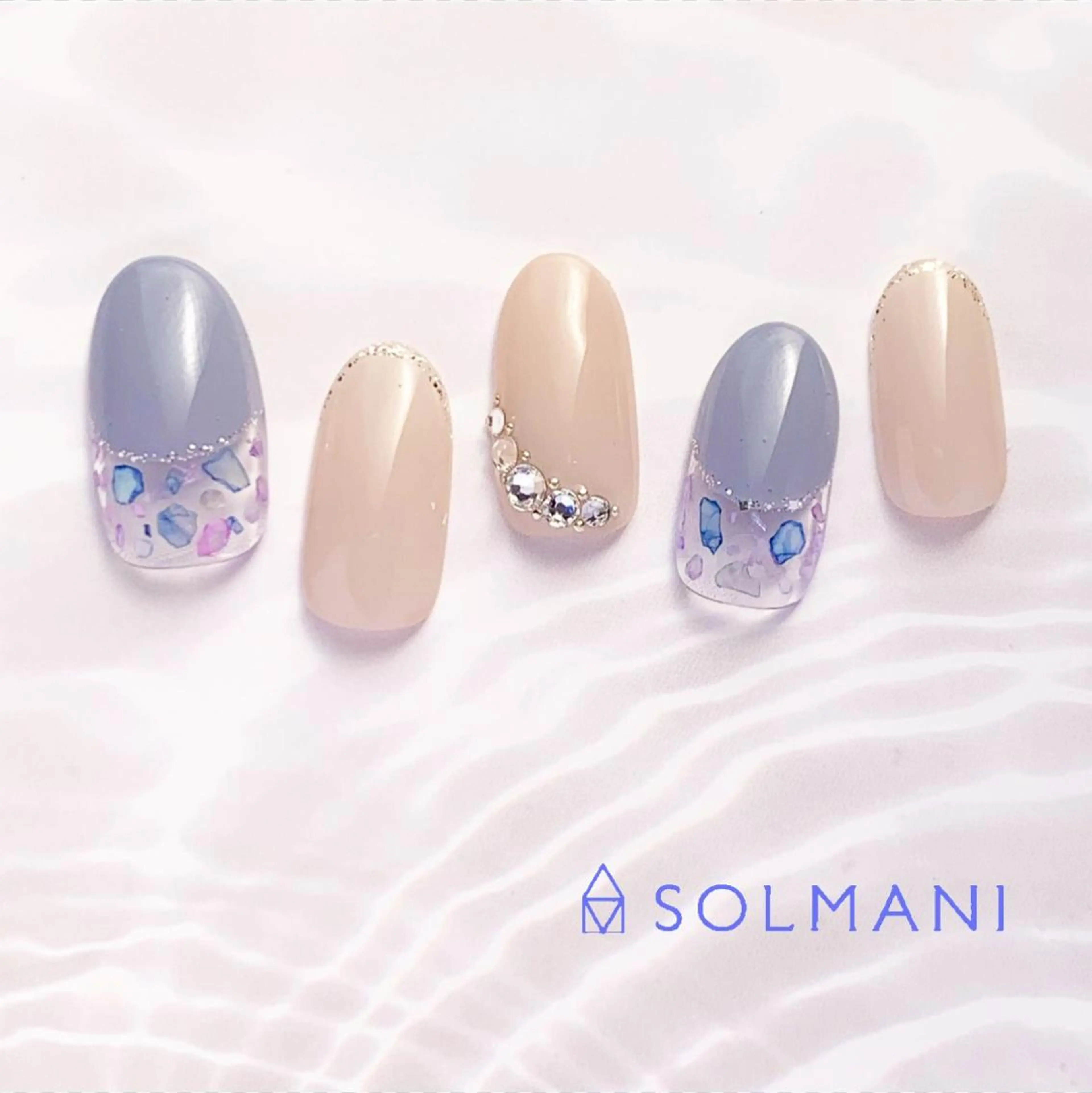 ネイル フレンチネイル SOLMANI 予約担当のネイルデザイン