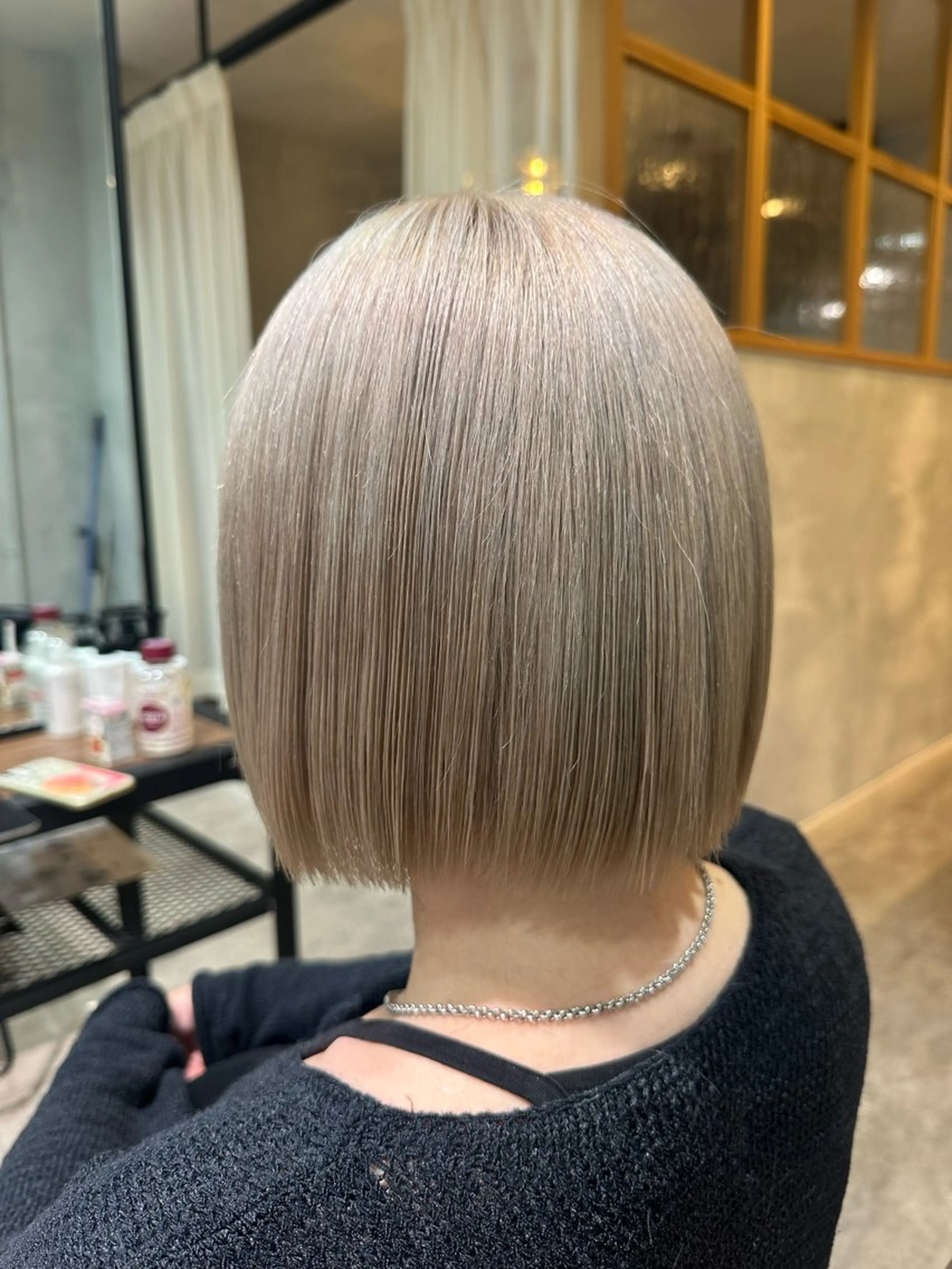 ショート カラー 大久保 優香のヘアスタイル