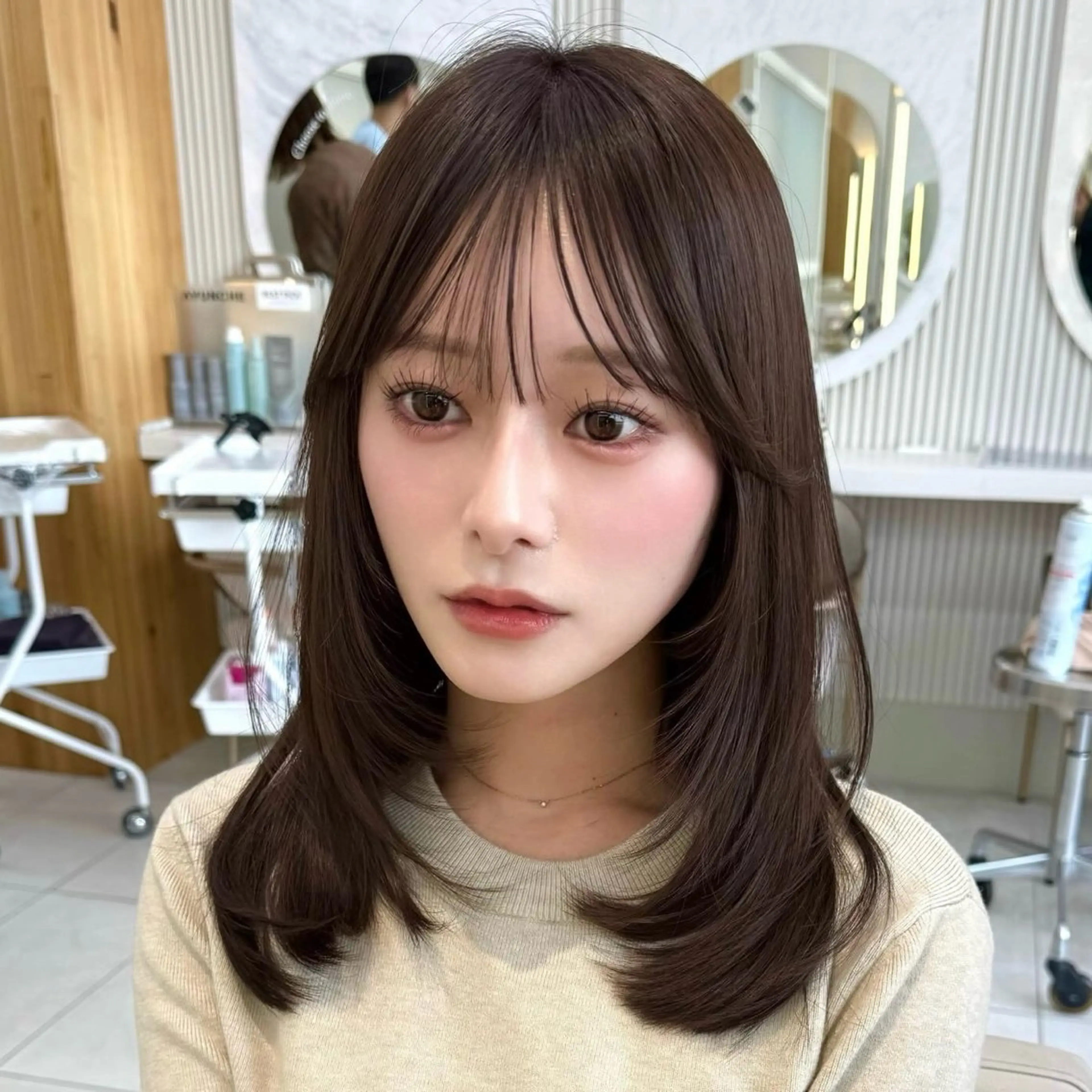 ミディアム カット トリートメント 結べるレイヤー/ ミディアム/島田 佑のヘアスタイル