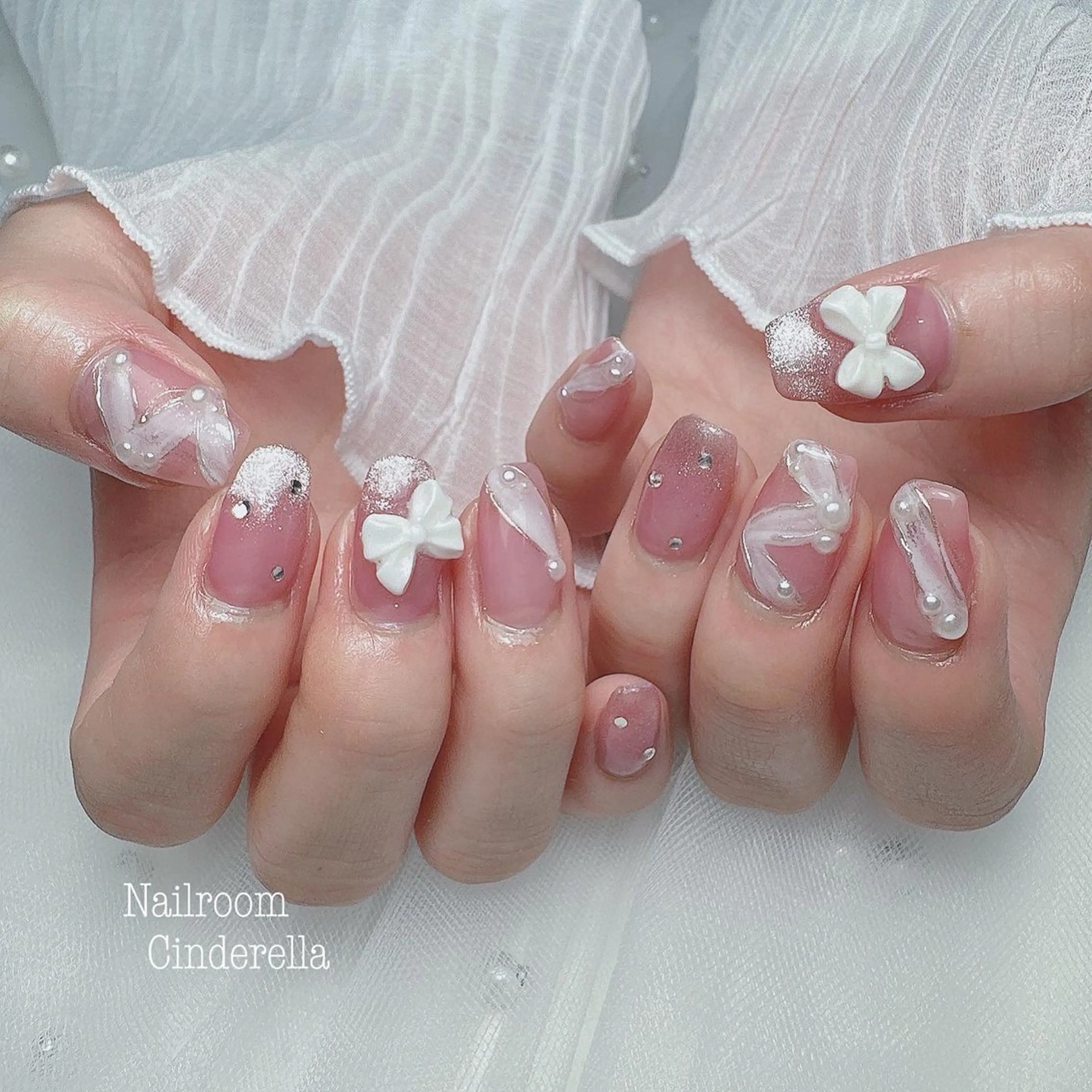 ネイル リボン Nailroom. Cinderellaのネイルデザイン
