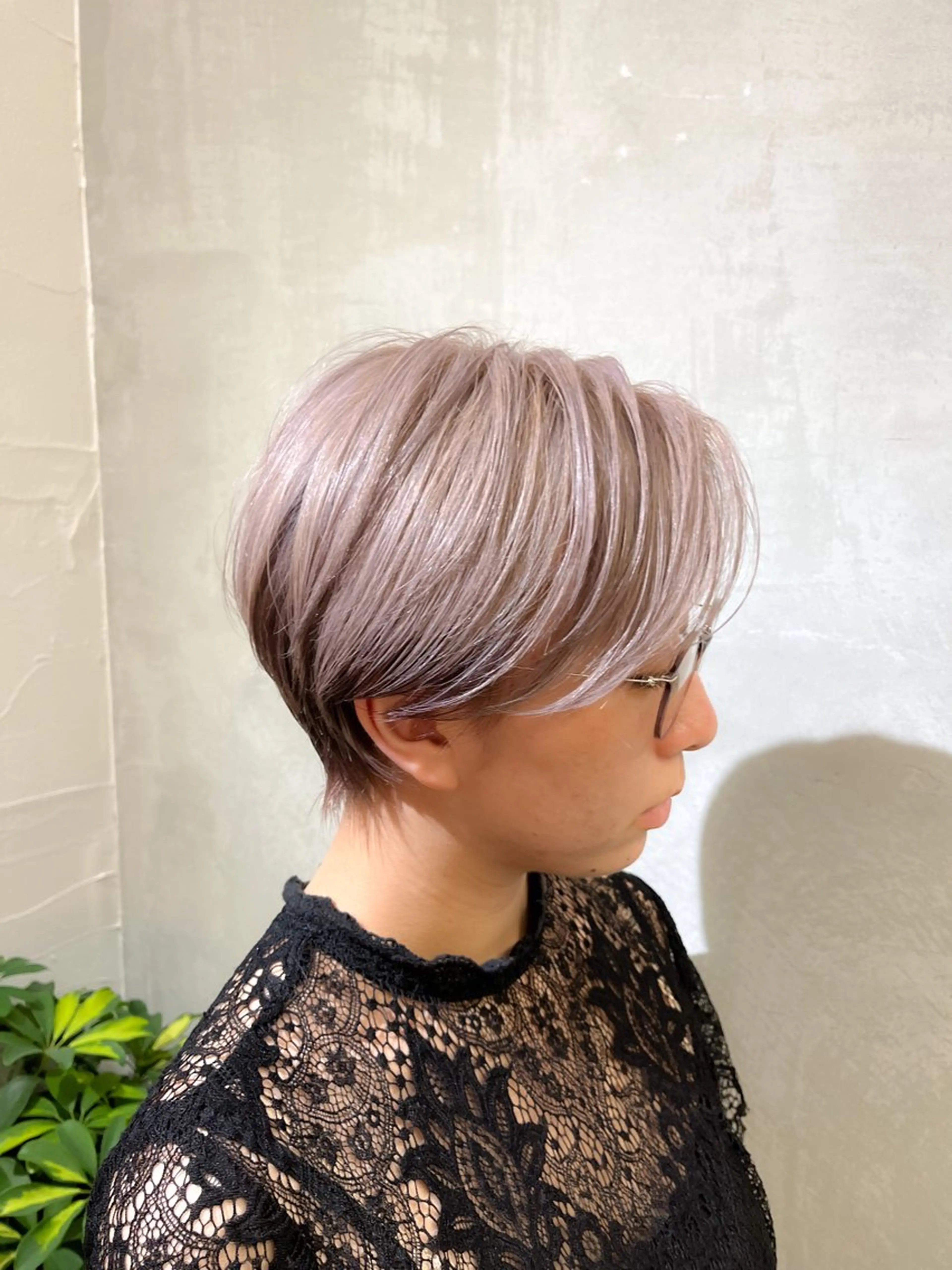 ショート ボブ くびれヘア 顔周りカット ハイライト 髪質改善 ショート/縮毛矯正 /大宮/惇平のヘアスタイル