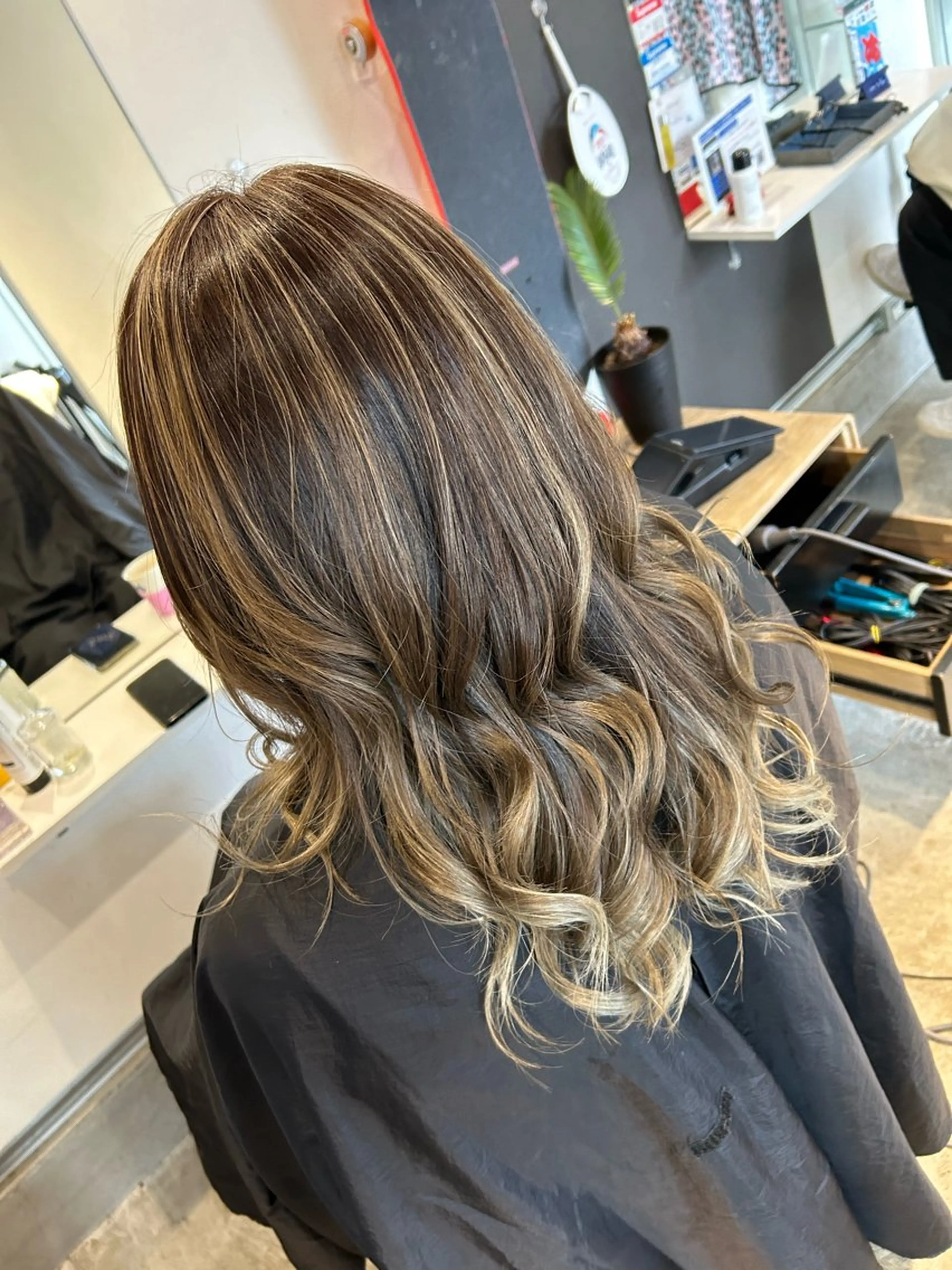 ロング カラー 🔹TOMO🔹 圧倒的経験値🔹のヘアスタイル