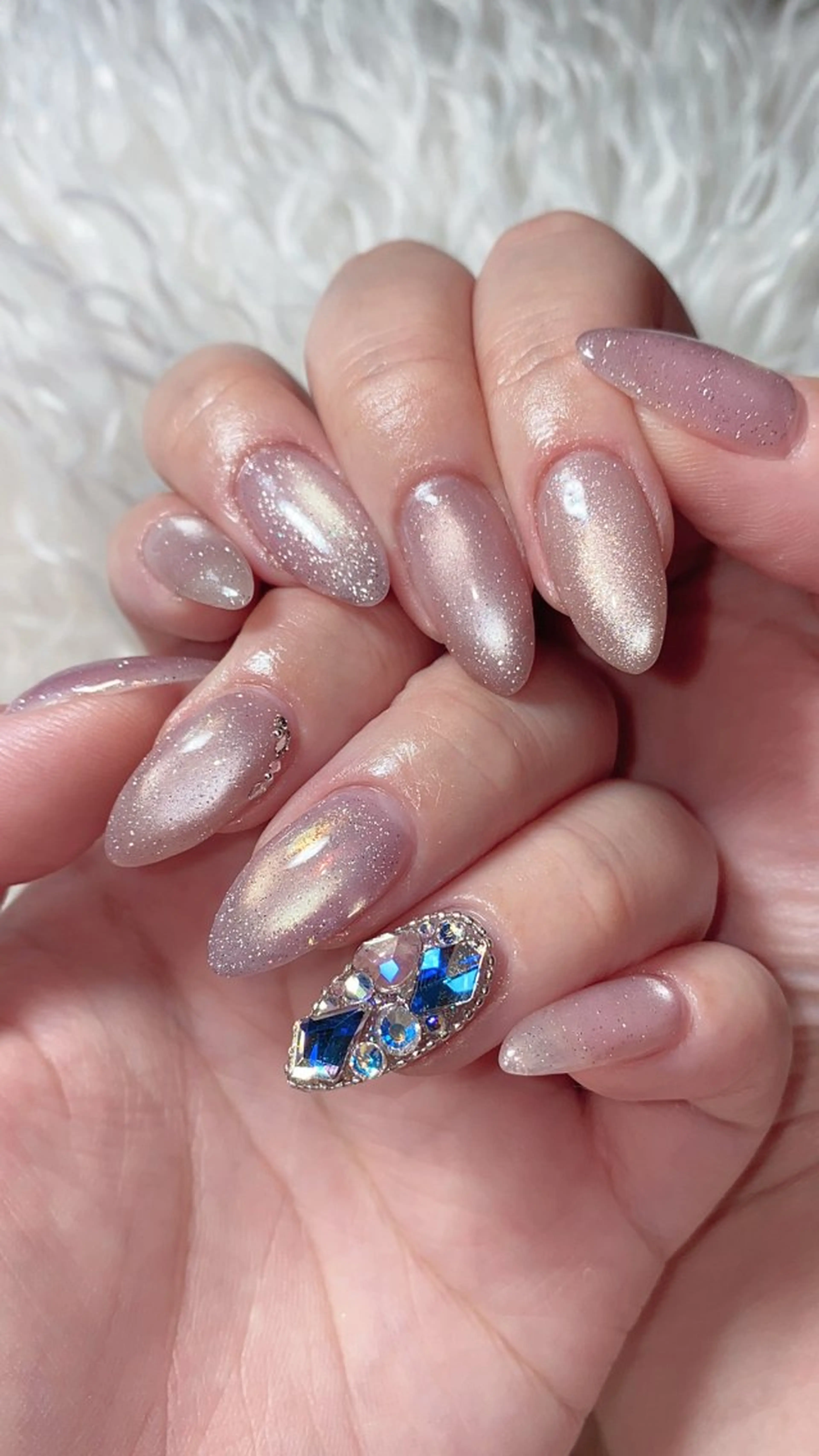 ネイル ハンドネイル n o q r m. n a c h iのネイルデザイン