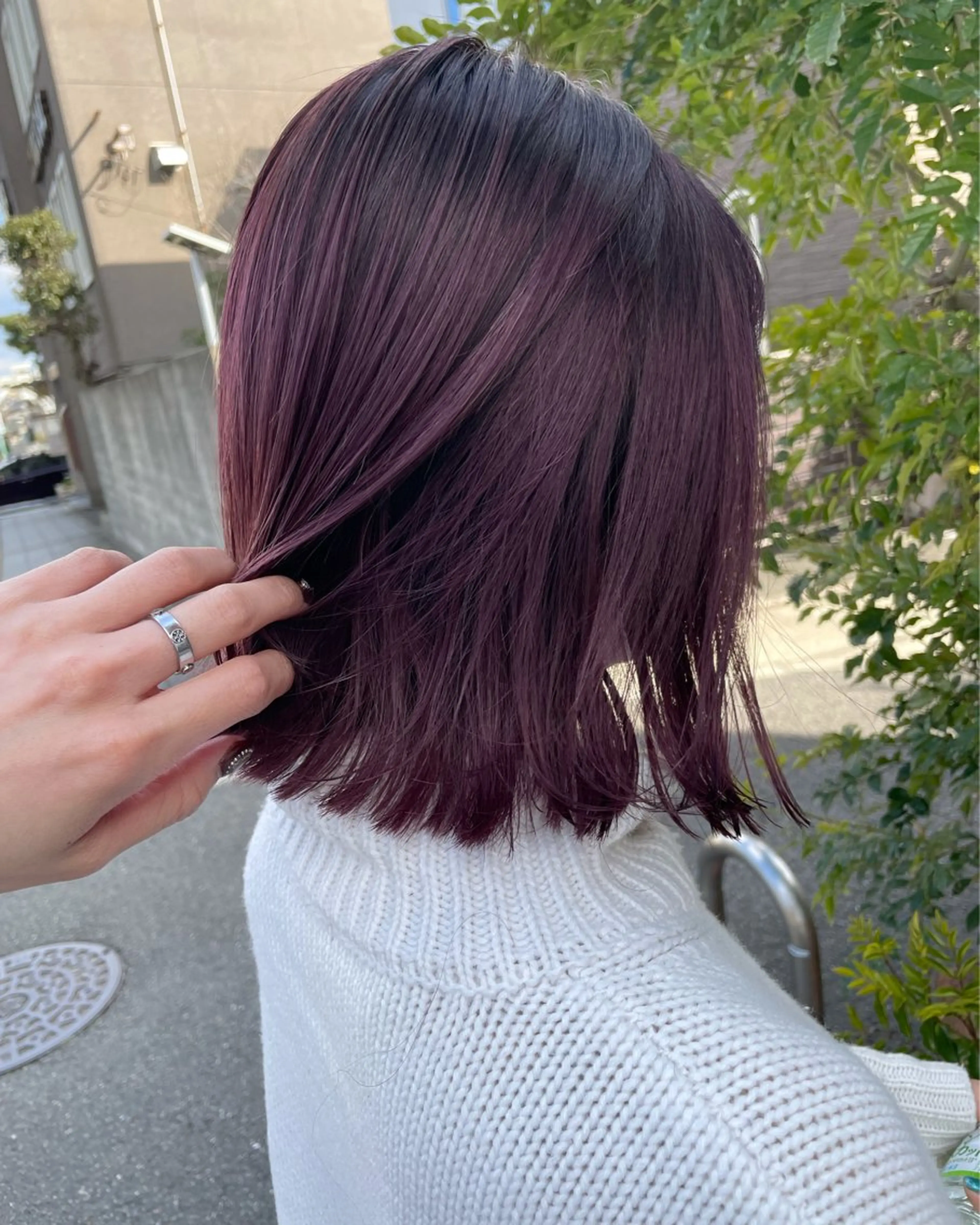 ミディアム カラー カシス ピンクカラー ボブ Emitas.三年坂所属・Emitas.　井上 真奈美のヘアスタイル