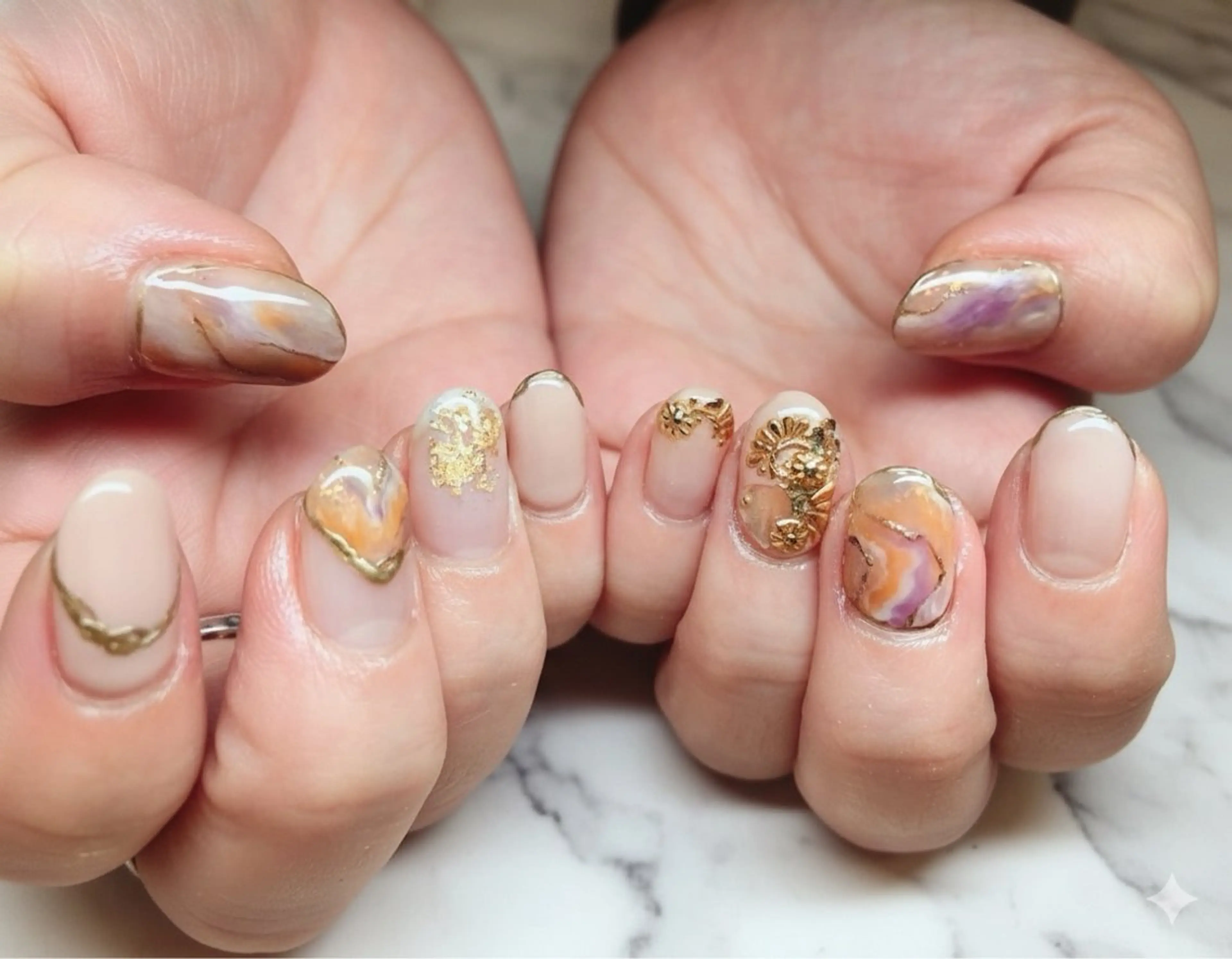 ネイル フレンチネイル ラメ(グリッター) ラメグラデーション マグネットネイル 持ち込み ハンドネイル ティーエヌ 金山駅東口店のネイルデザイン