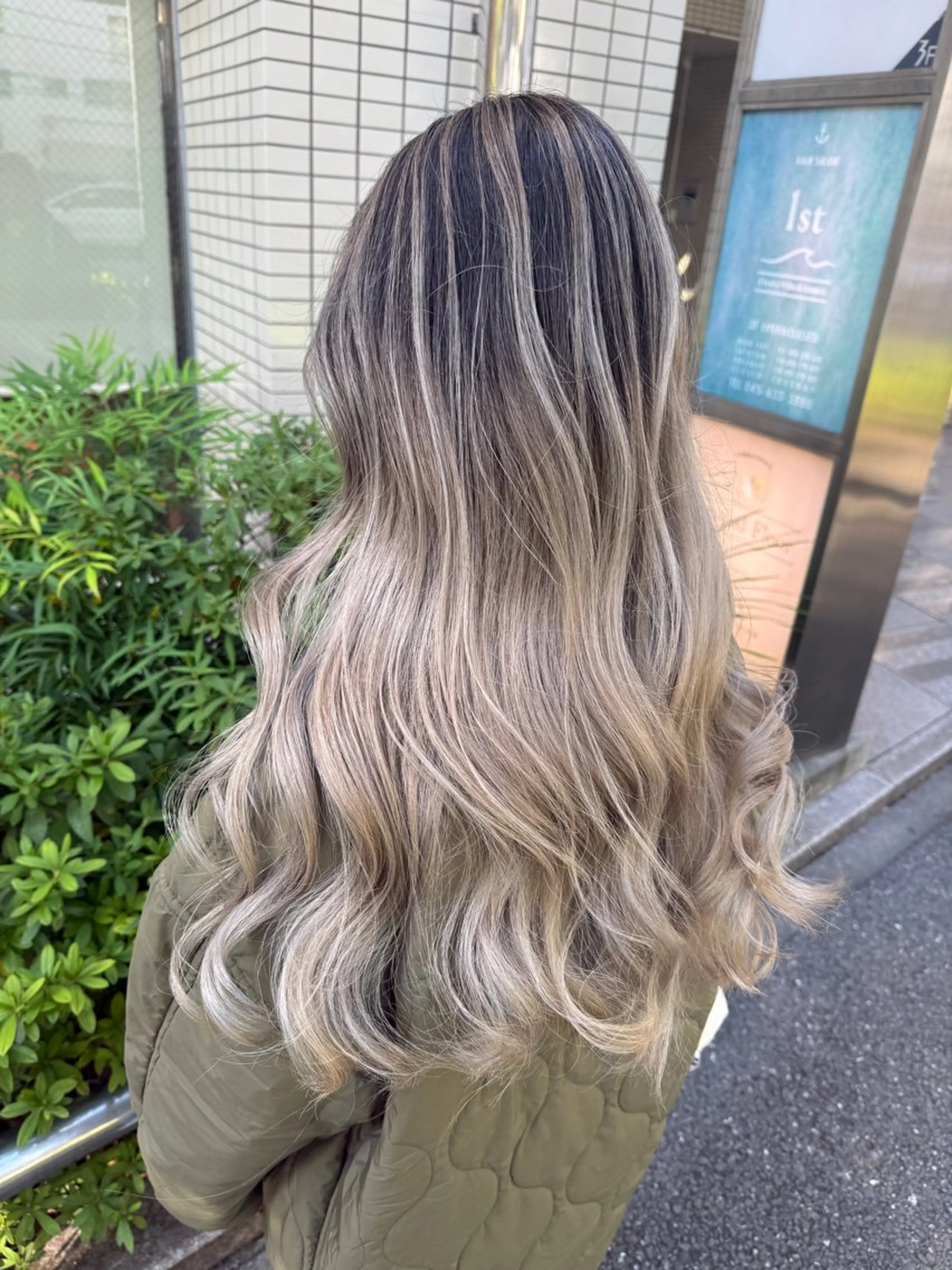 バレイヤージュ＋トリートメントの写真