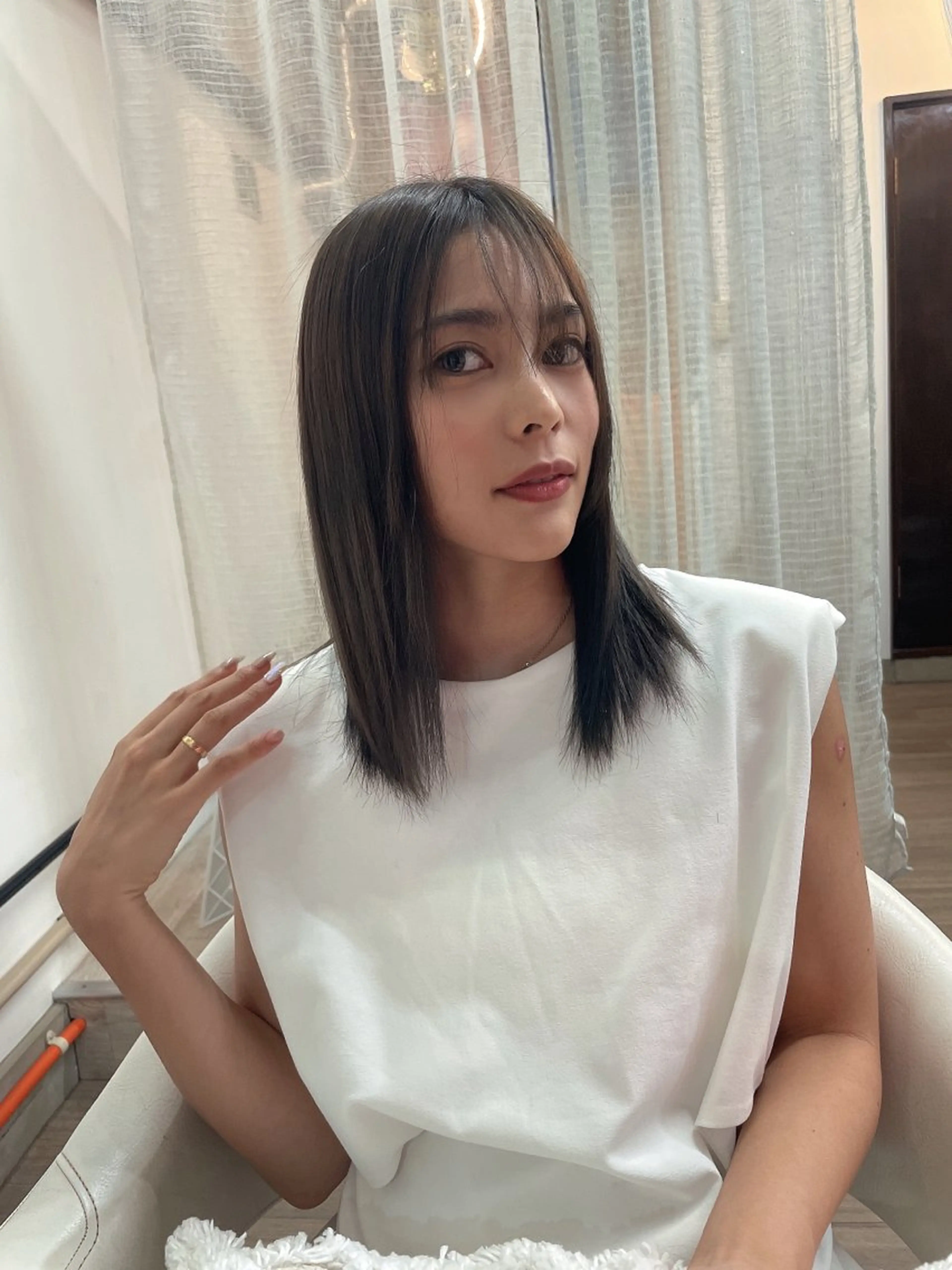 ミディアム 縮毛矯正 プルエクステ/潤艶 最強矯正/西野入のヘアスタイル