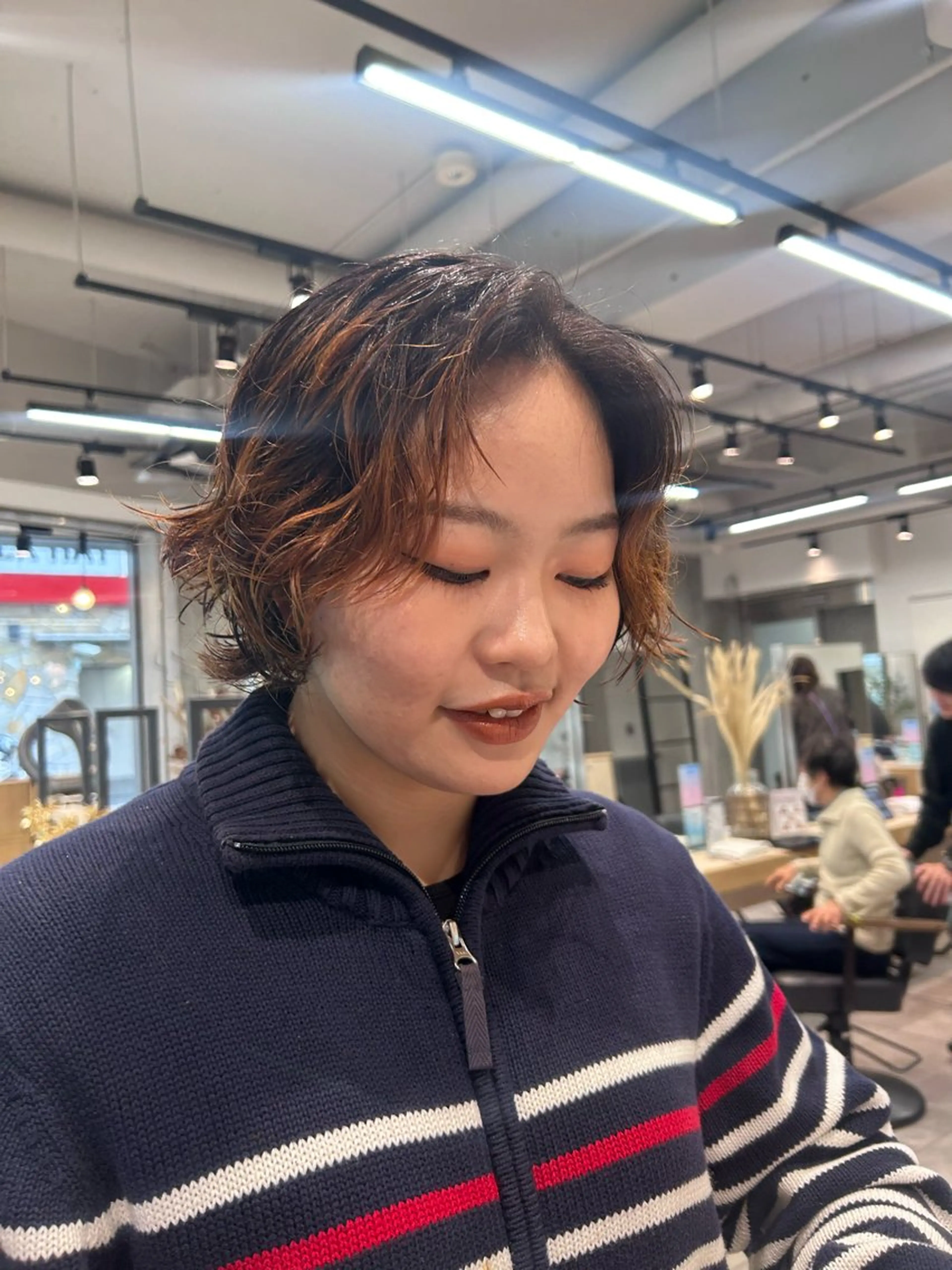 ミディアム カット パーマ ショート・ボブ 🌈chinaのヘアスタイル