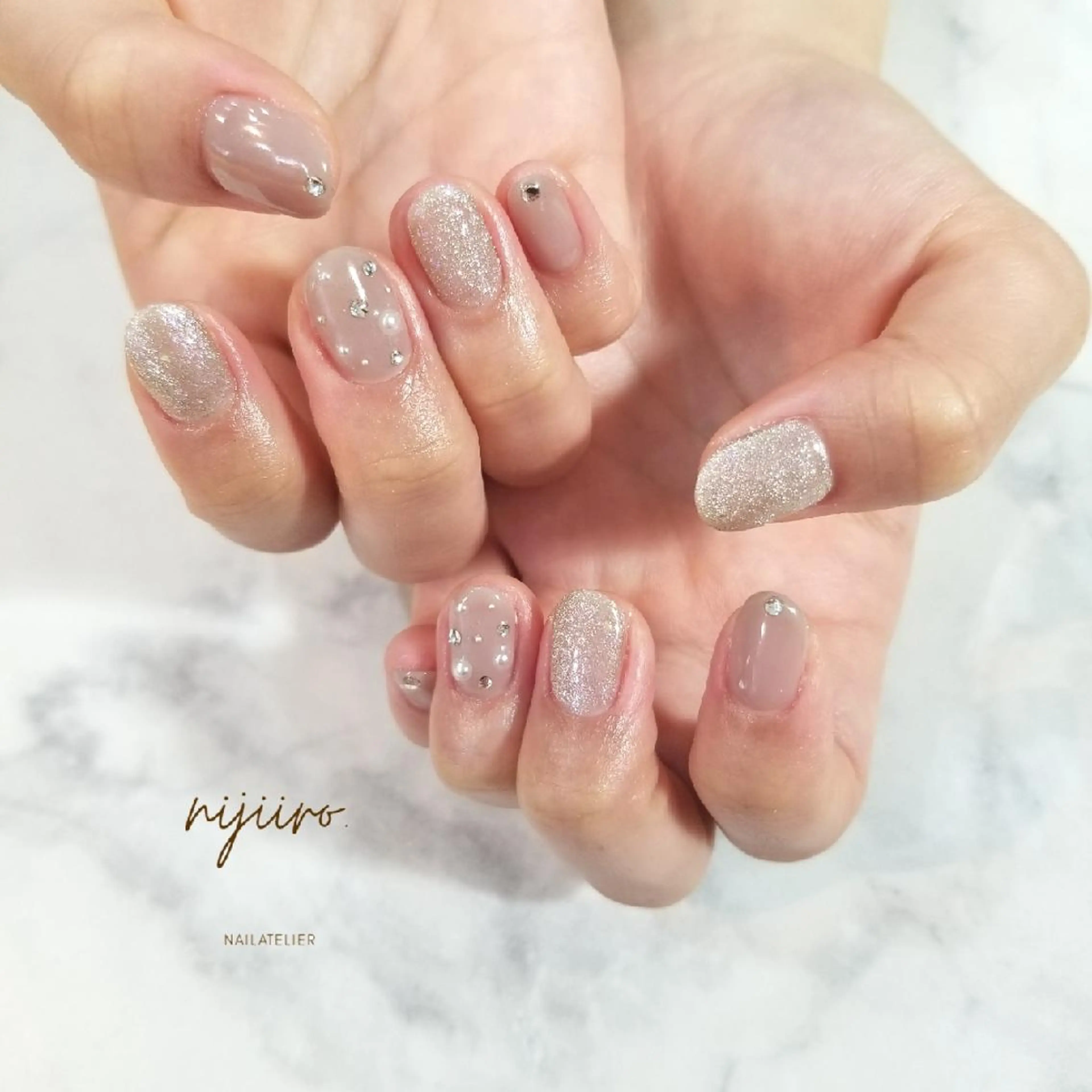 ネイル マグネットネイル ハンドネイル nailatelier nijiiro.所属・nijiiro🌈 サトウのネイルデザイン