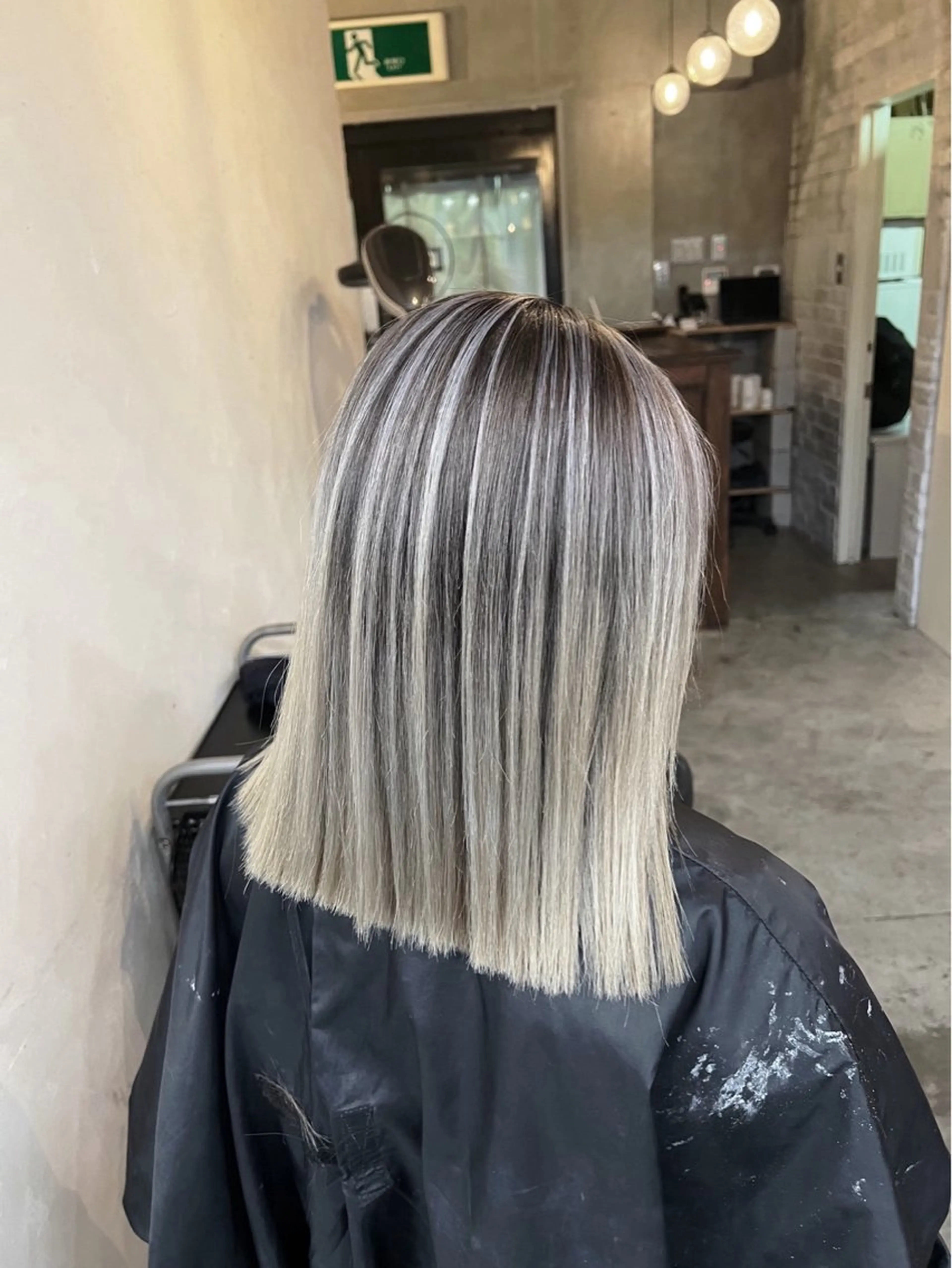 ショート カラー バレイヤージュ グレージュ レイヤーカット カット ヘアカラー トリートメント ROBIN所属・指名数No.1 /NAOYAのヘアスタイル