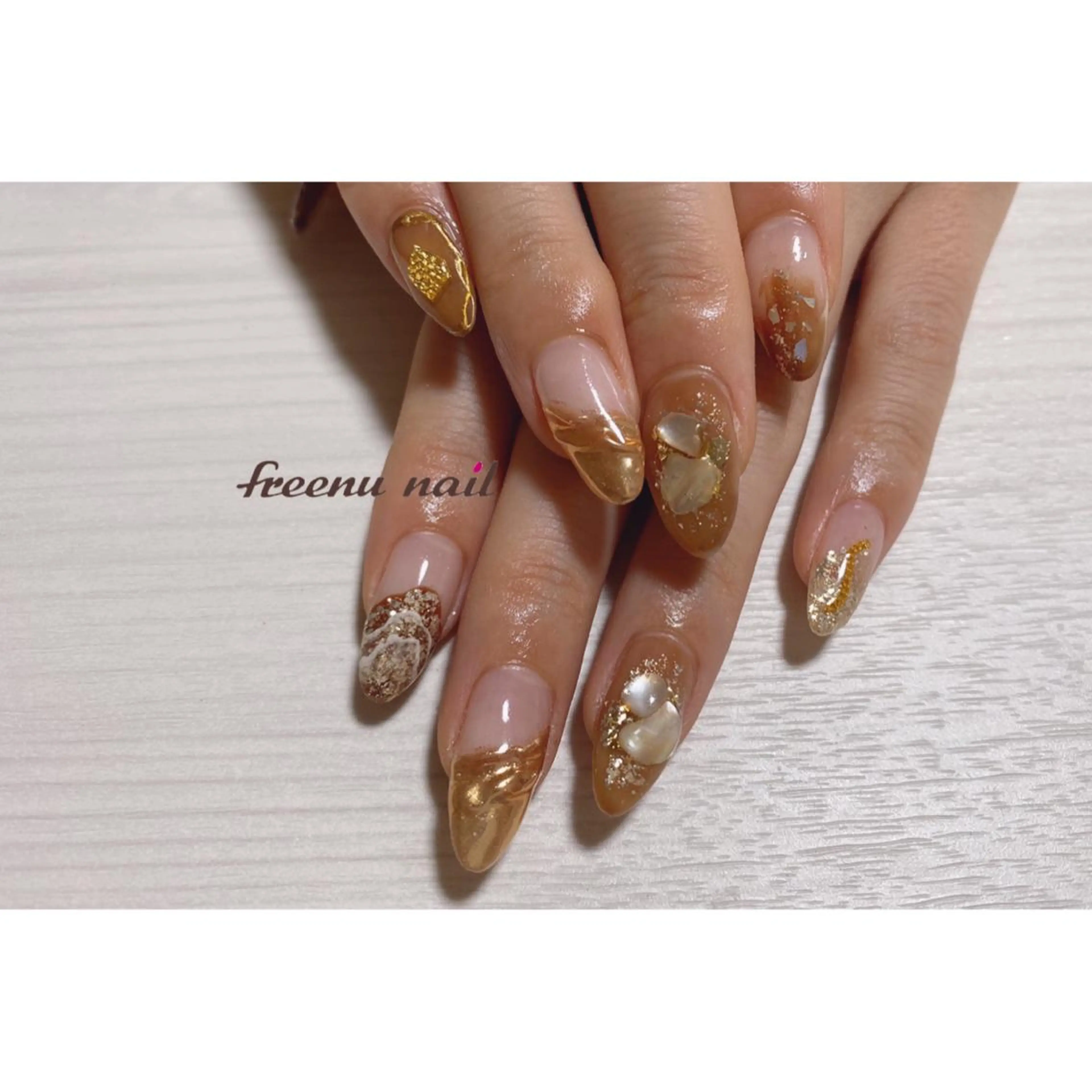 ネイル ニュアンスネイル freenu nail【24H】のネイルデザイン