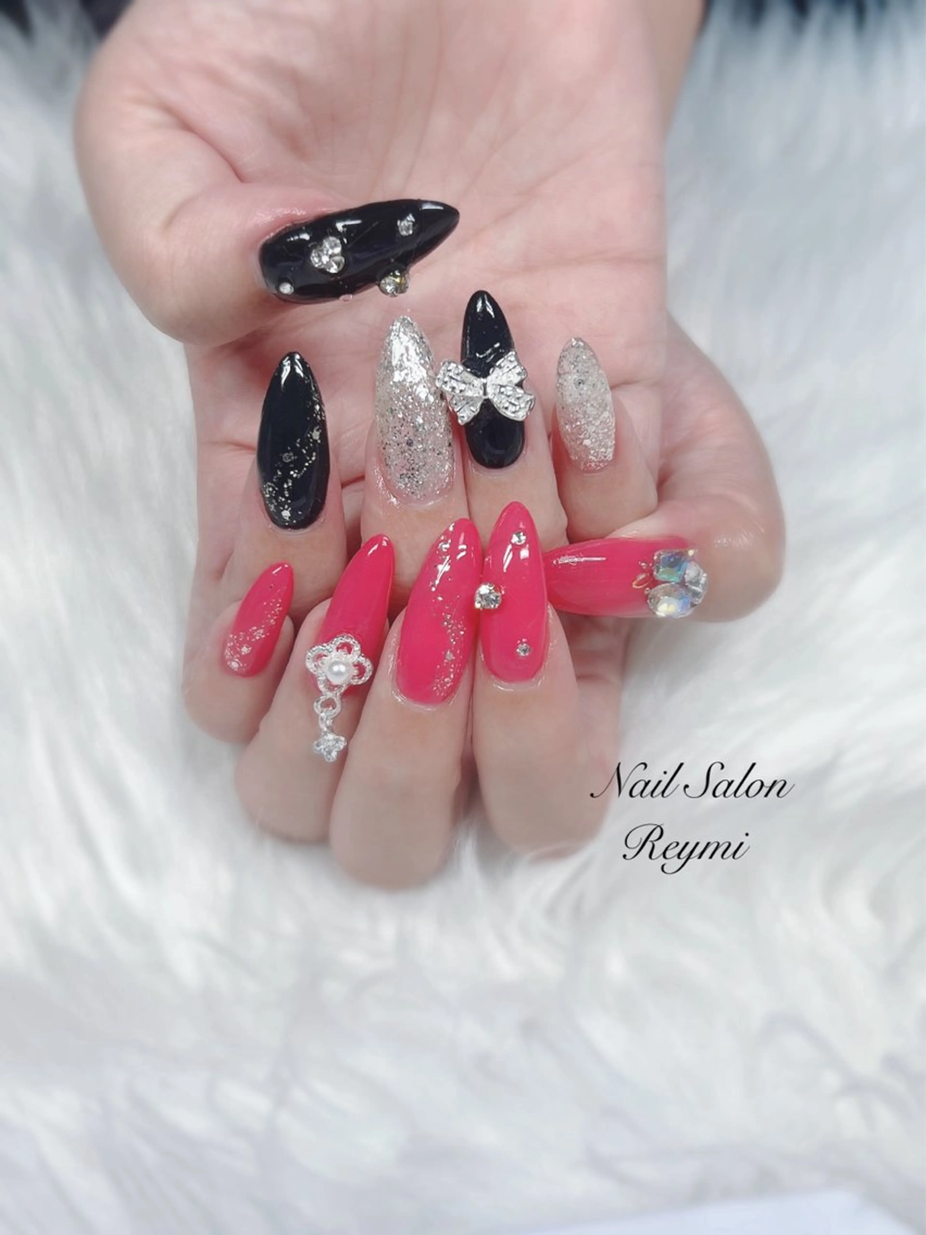 ロング 渡瀬 帆乃香のネイルデザイン