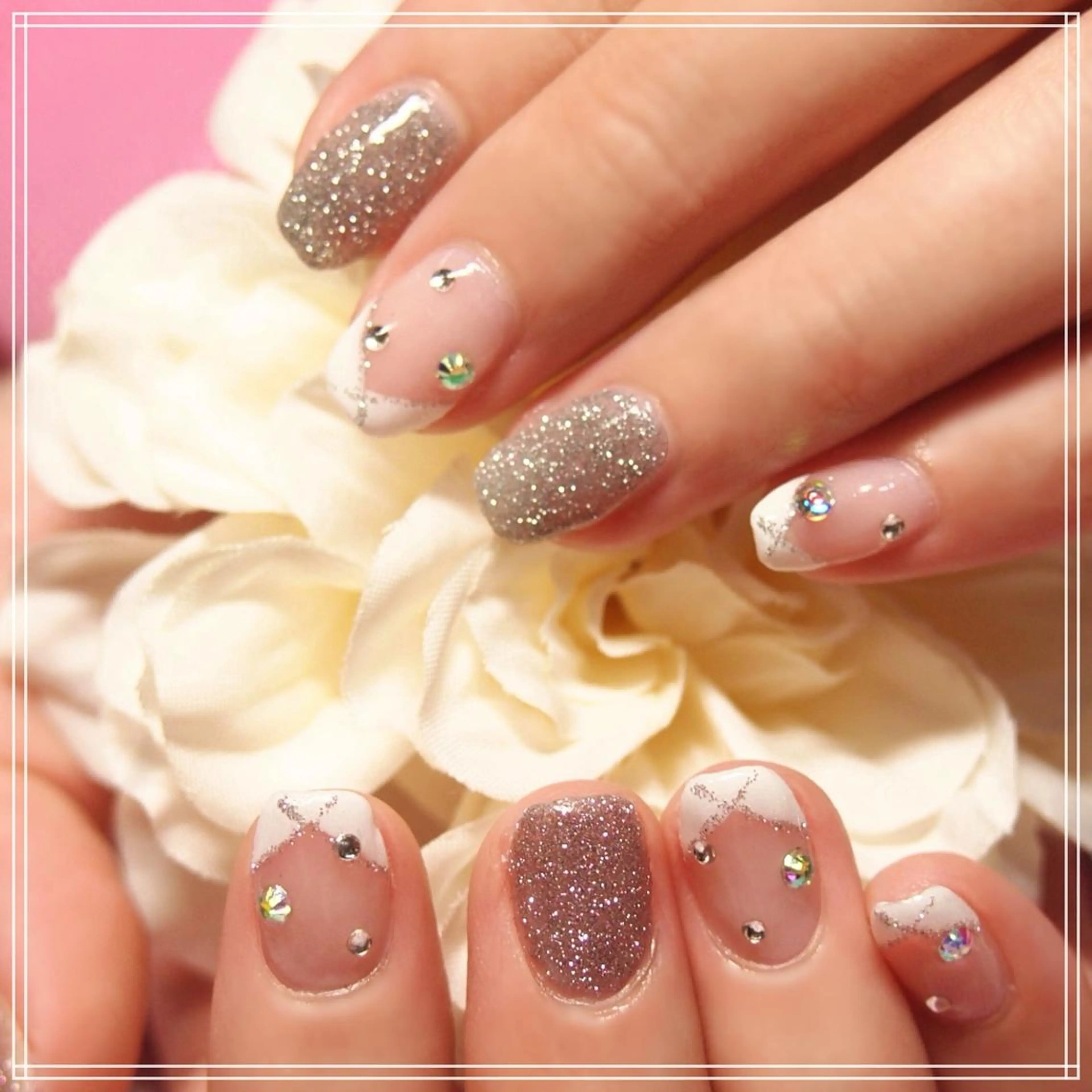 ネイル 山田 麻衣のネイルデザイン